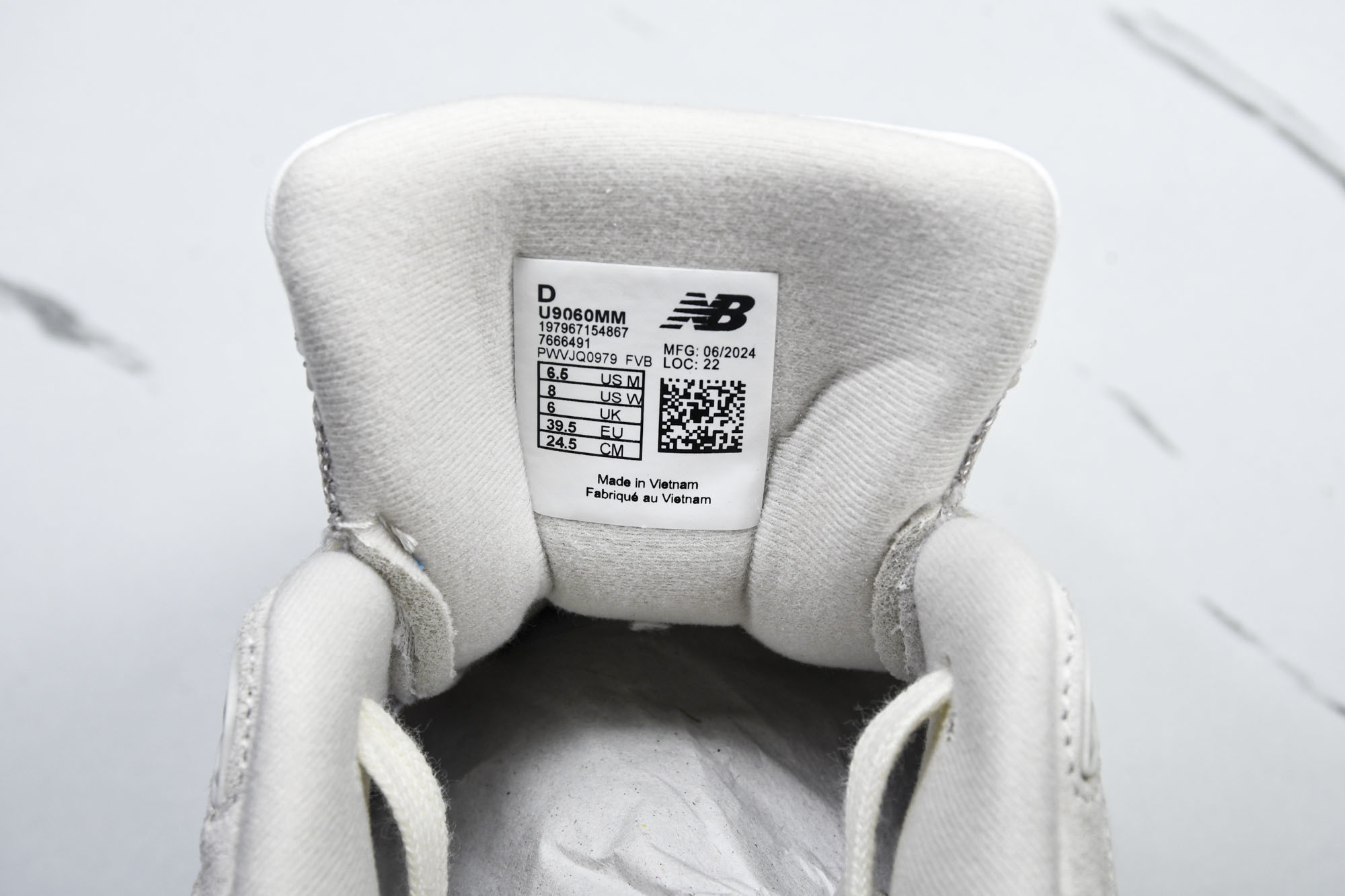 Joe Freshgoods x New Balance NB9060 联名款 复古休闲运动慢跑鞋 U9