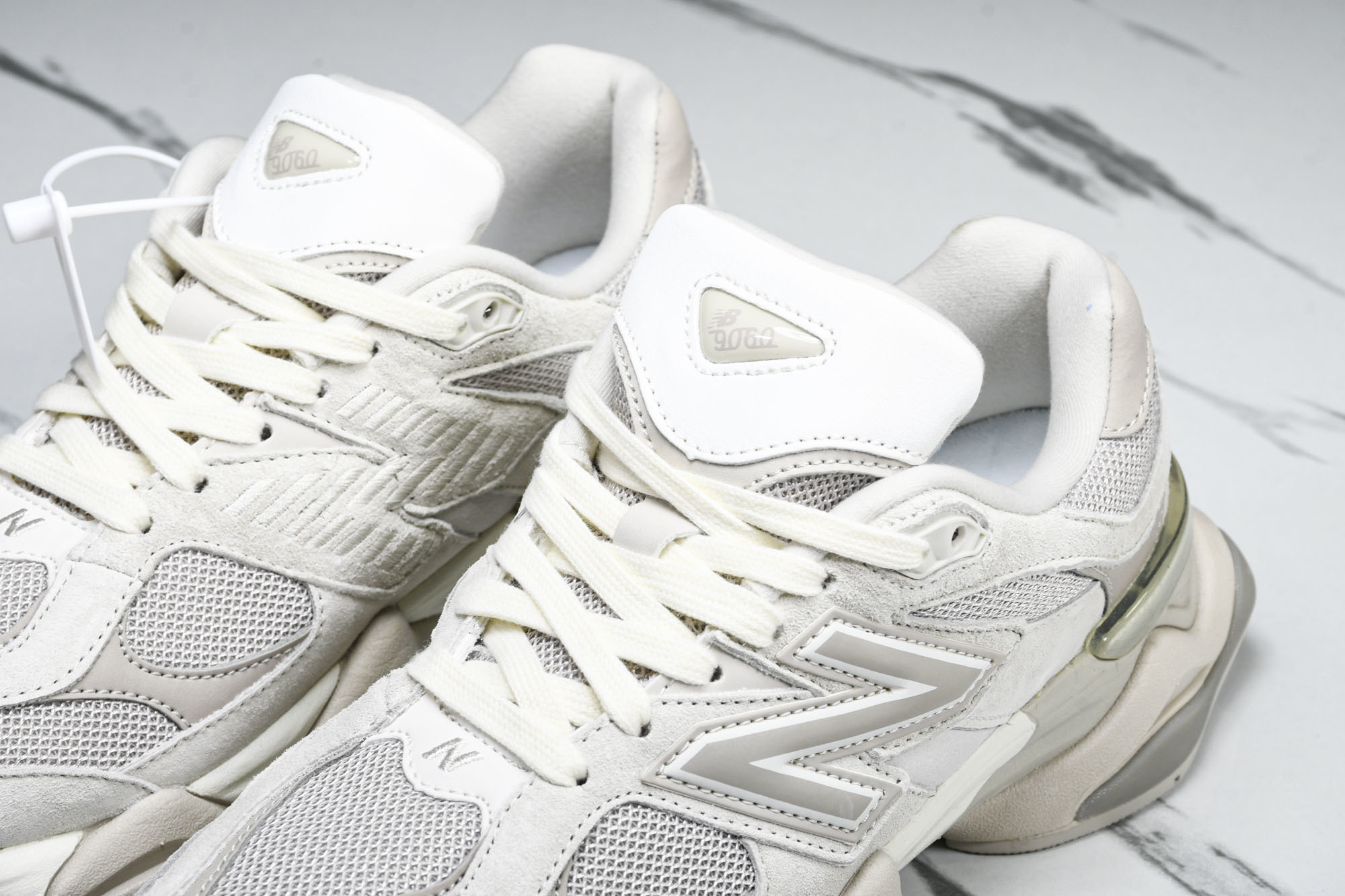 Joe Freshgoods x New Balance NB9060 联名款 复古休闲运动慢跑鞋 U9