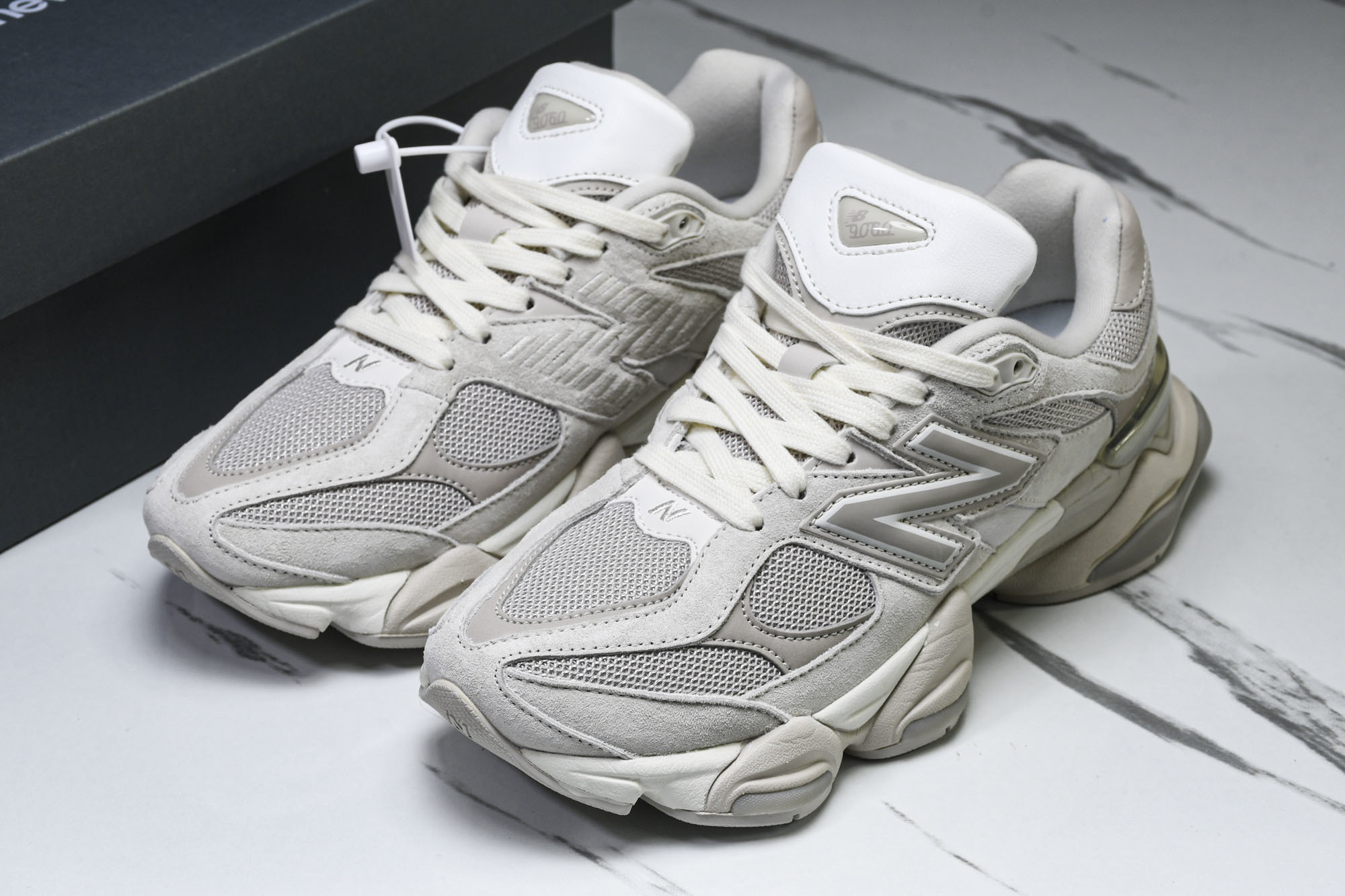 Joe Freshgoods x New Balance NB9060 联名款 复古休闲运动慢跑鞋 U9