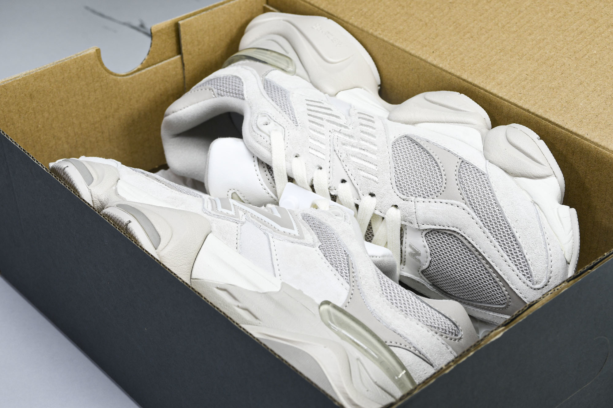 Joe Freshgoods x New Balance NB9060 联名款 复古休闲运动慢跑鞋 U9