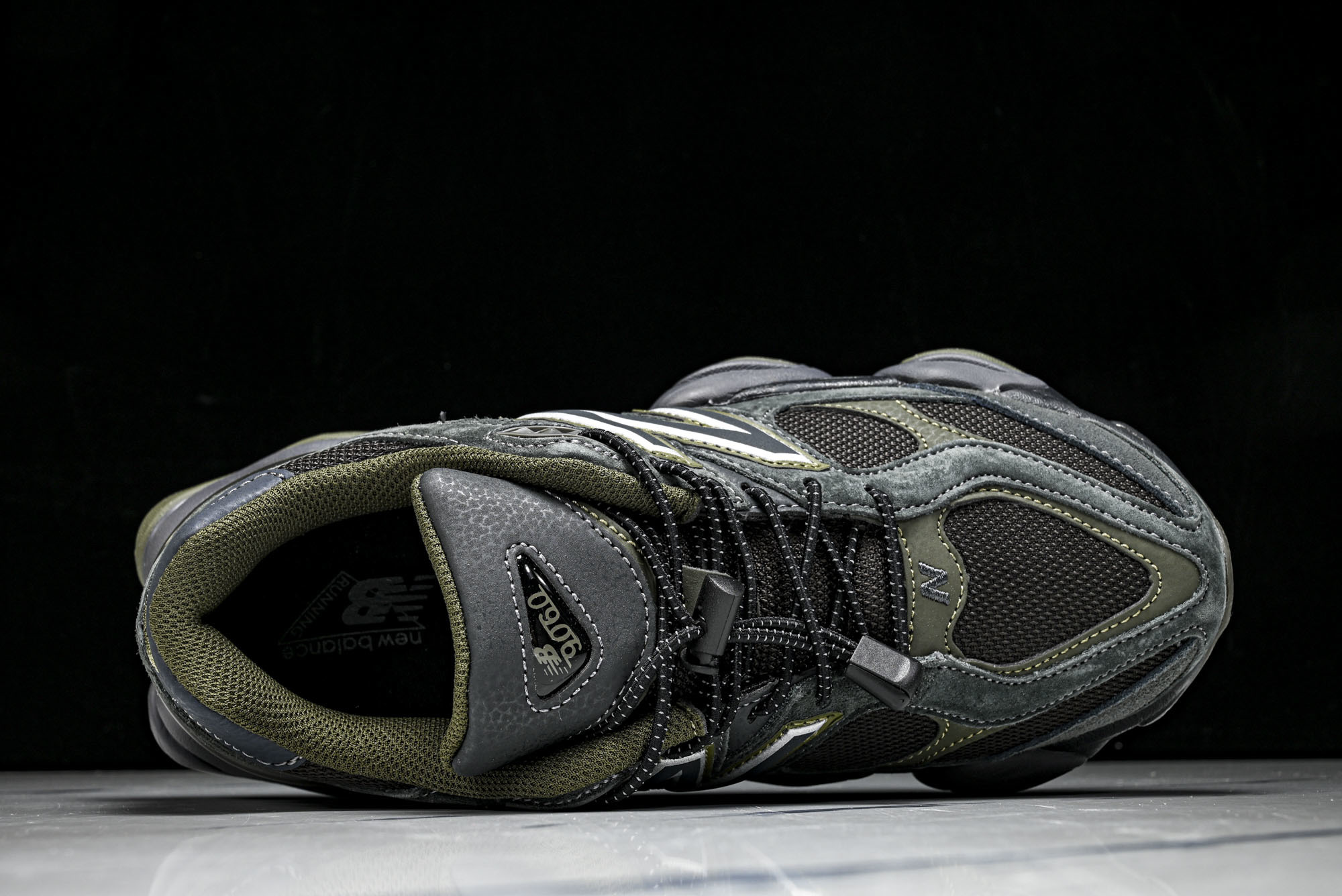 Joe Freshgoods x New Balance NB9060 联名款 复古休闲运动慢跑鞋 U9