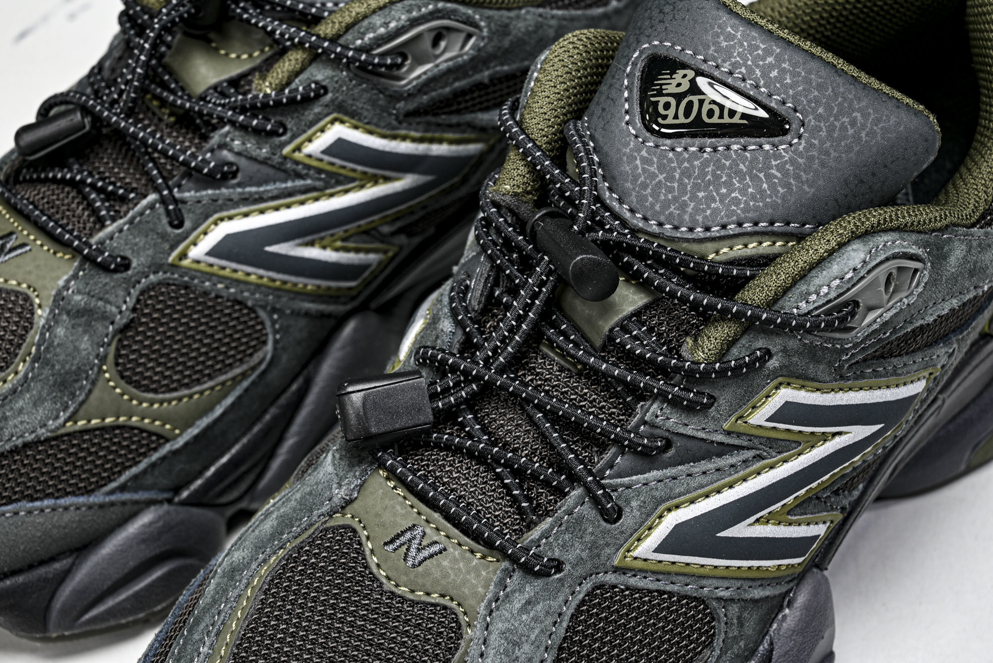 Joe Freshgoods x New Balance NB9060 联名款 复古休闲运动慢跑鞋 U9