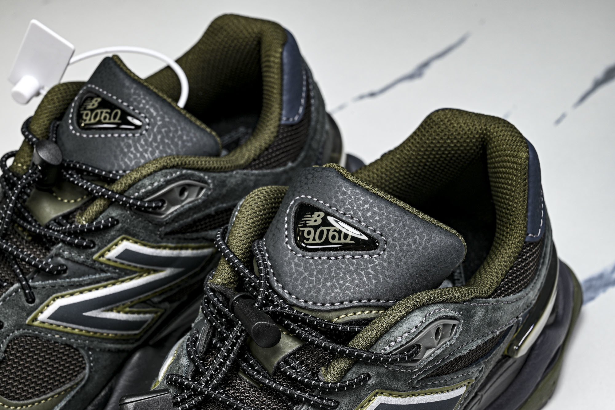 Joe Freshgoods x New Balance NB9060 联名款 复古休闲运动慢跑鞋 U9
