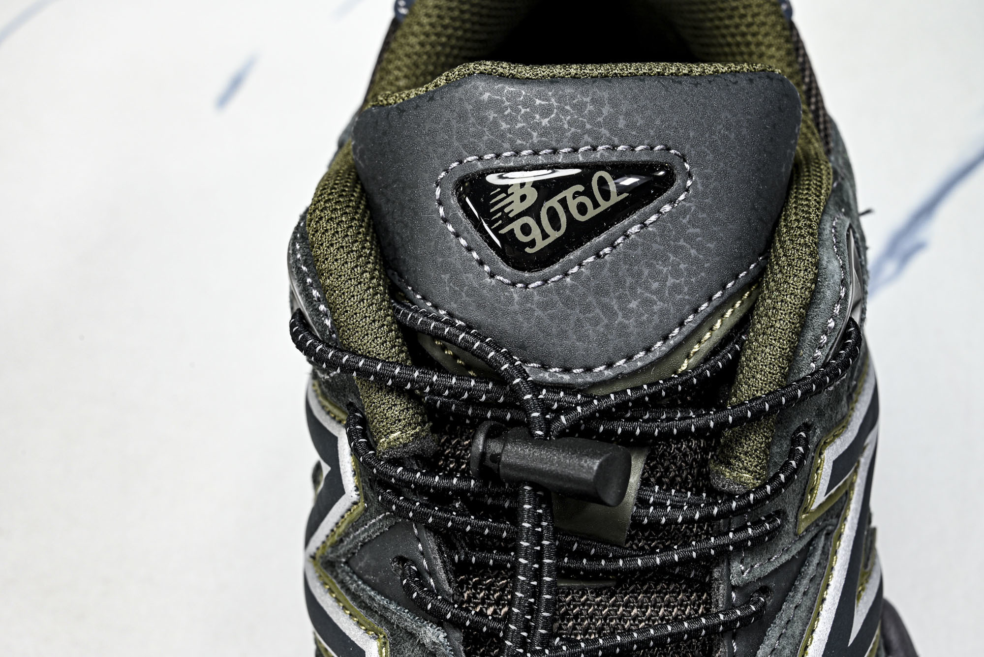 Joe Freshgoods x New Balance NB9060 联名款 复古休闲运动慢跑鞋 U9
