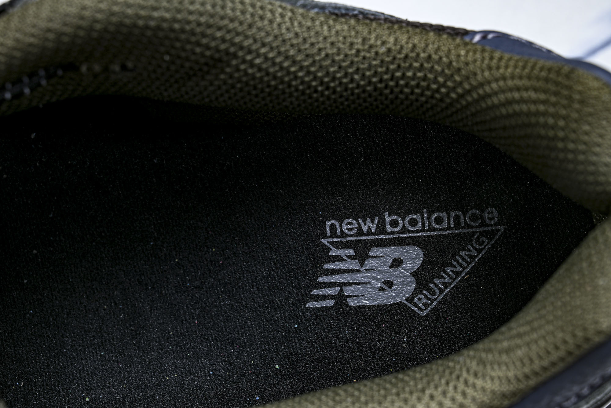 Joe Freshgoods x New Balance NB9060 联名款 复古休闲运动慢跑鞋 U9
