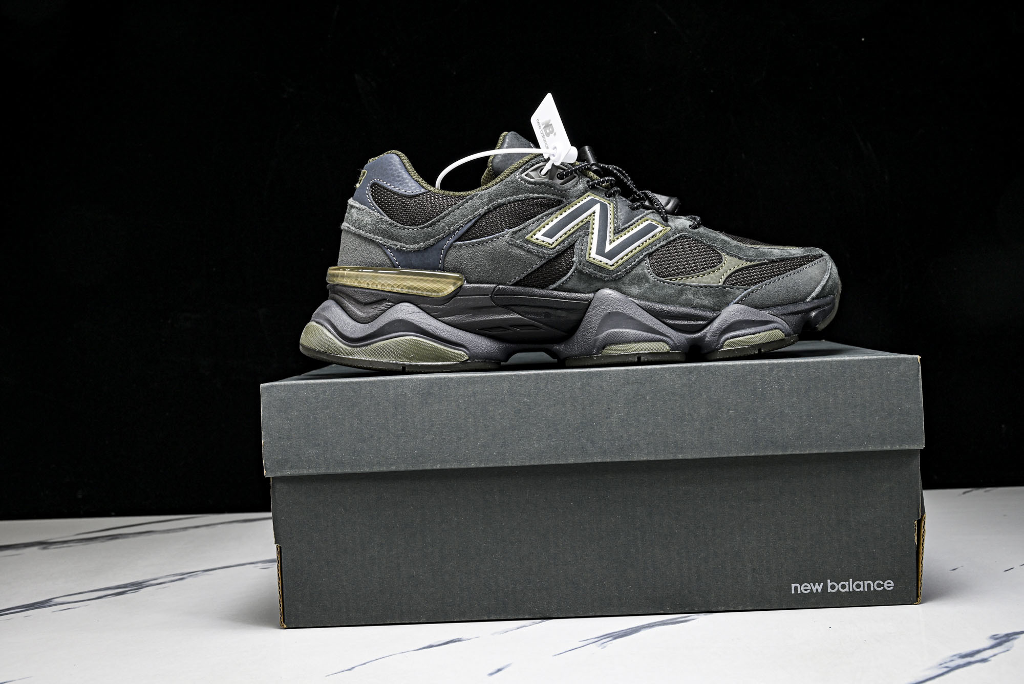 Joe Freshgoods x New Balance NB9060 联名款 复古休闲运动慢跑鞋 U9