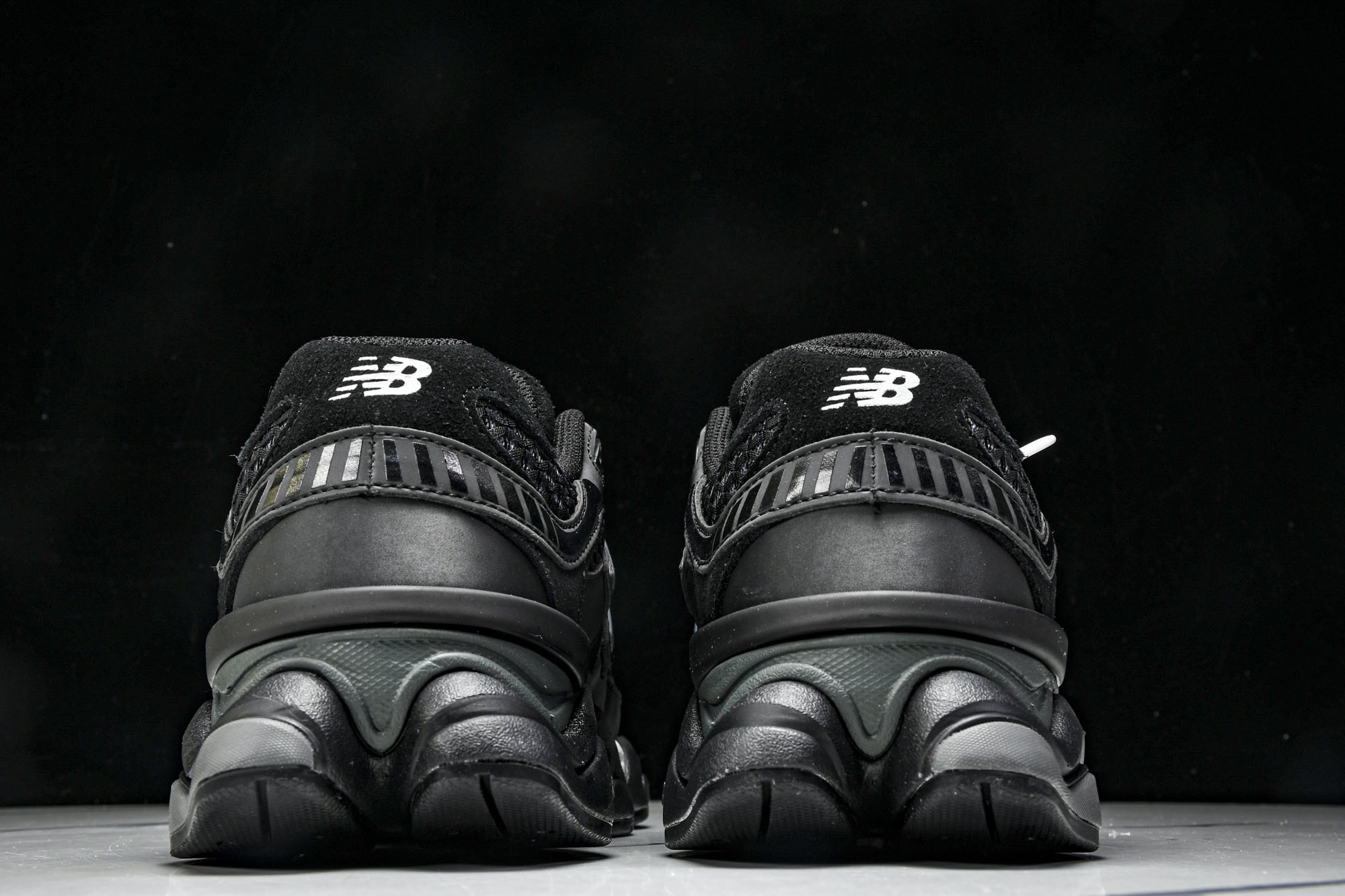 Joe Freshgoods x New Balance NB9060 联名款 复古休闲运动慢跑鞋 U9