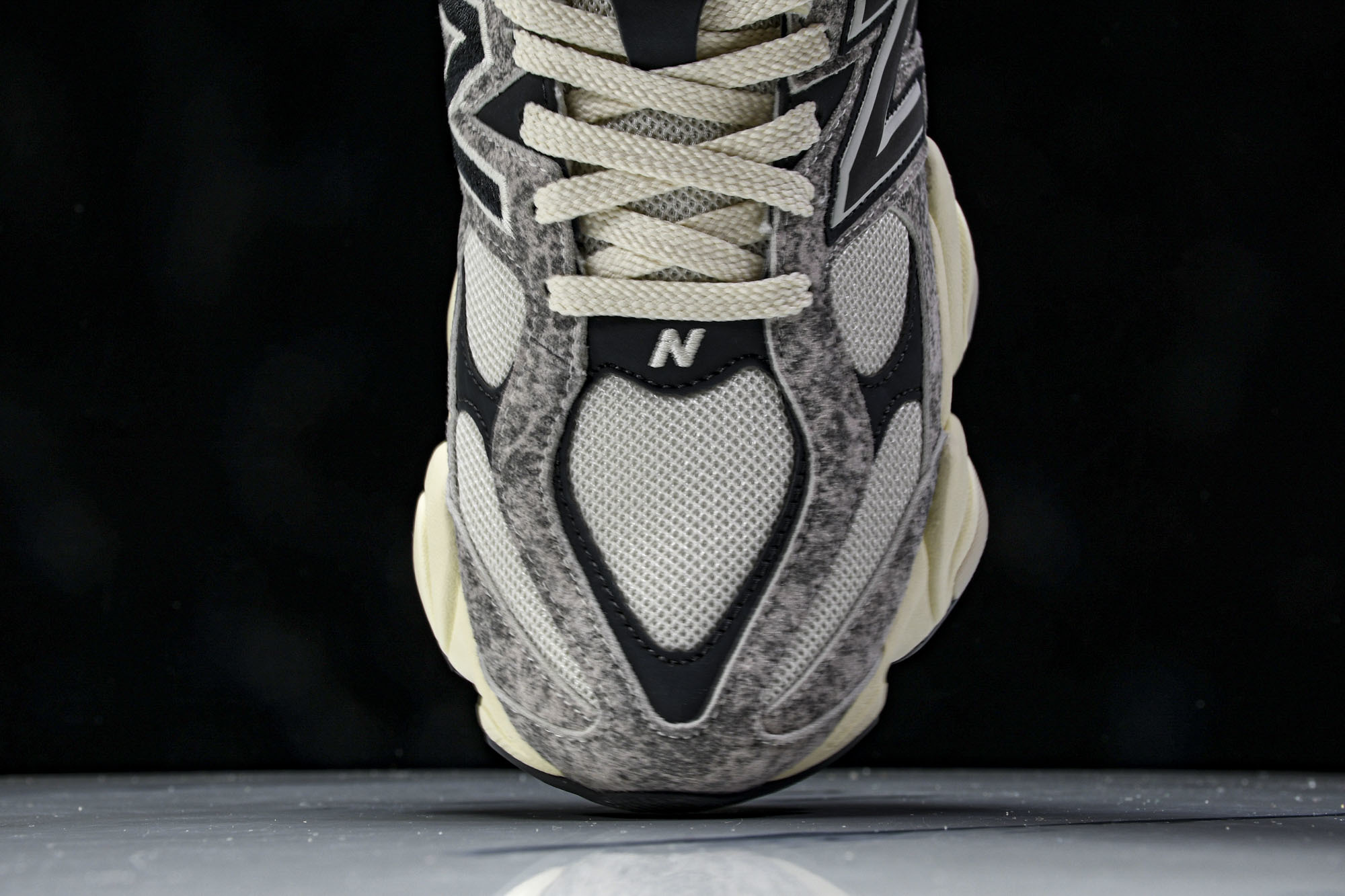 Joe Freshgoods x New Balance NB9060 联名款 复古休闲运动慢跑鞋 U9