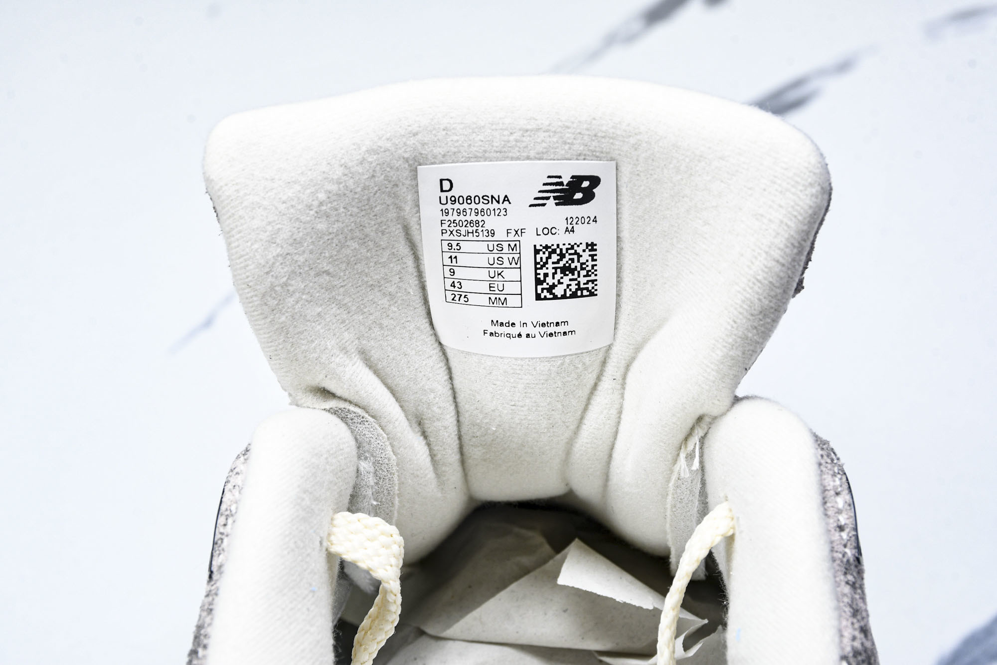Joe Freshgoods x New Balance NB9060 联名款 复古休闲运动慢跑鞋 U9