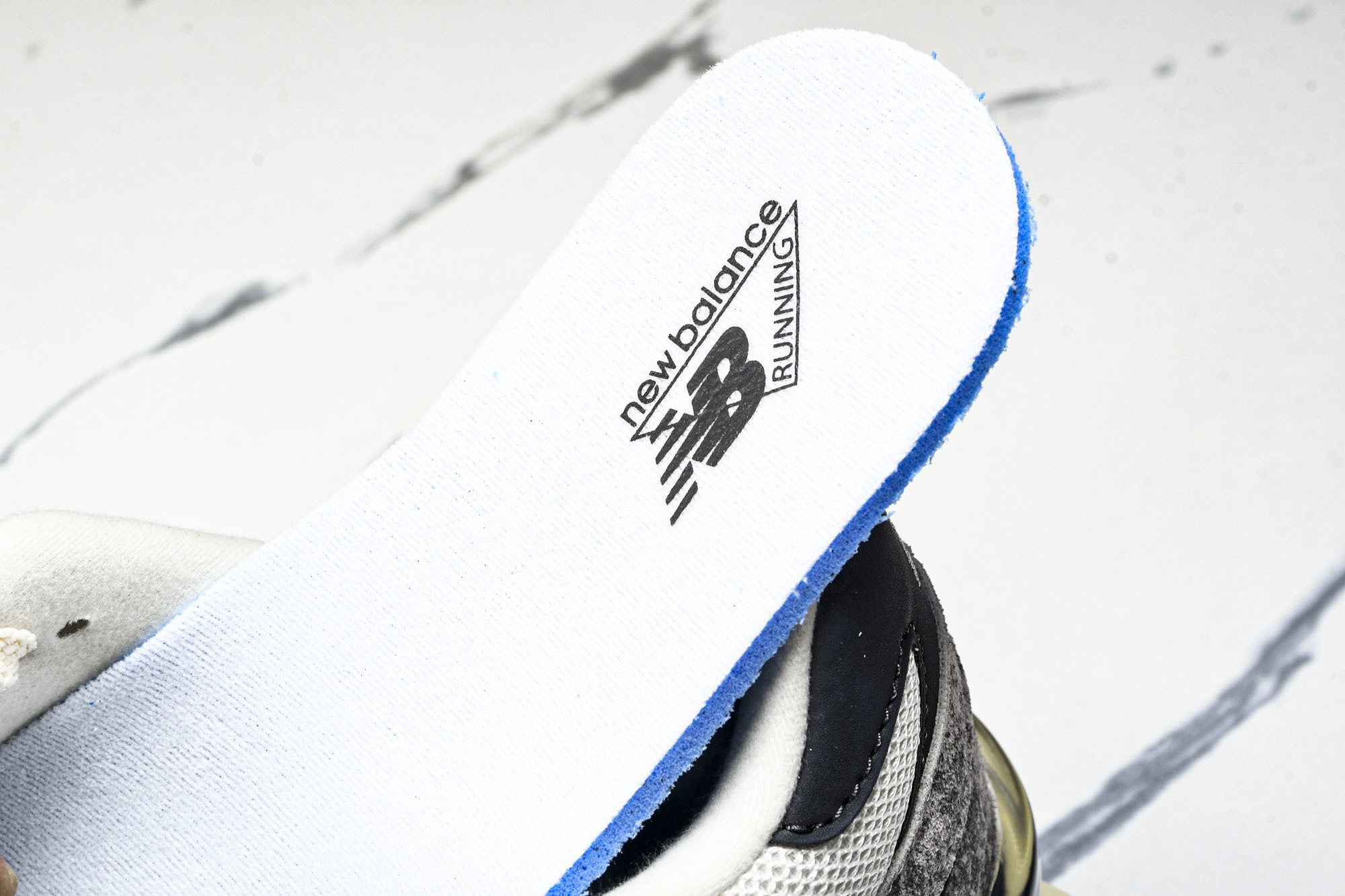 Joe Freshgoods x New Balance NB9060 联名款 复古休闲运动慢跑鞋 U9