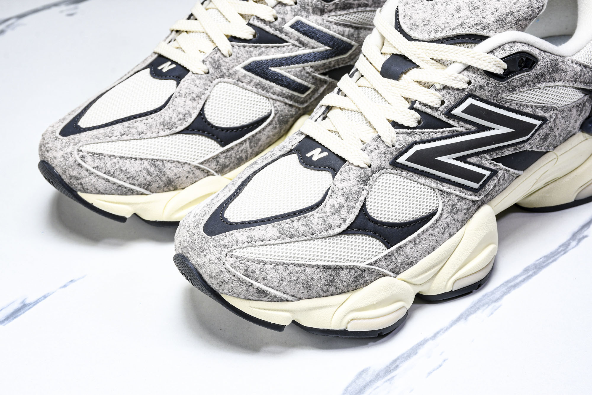 Joe Freshgoods x New Balance NB9060 联名款 复古休闲运动慢跑鞋 U9