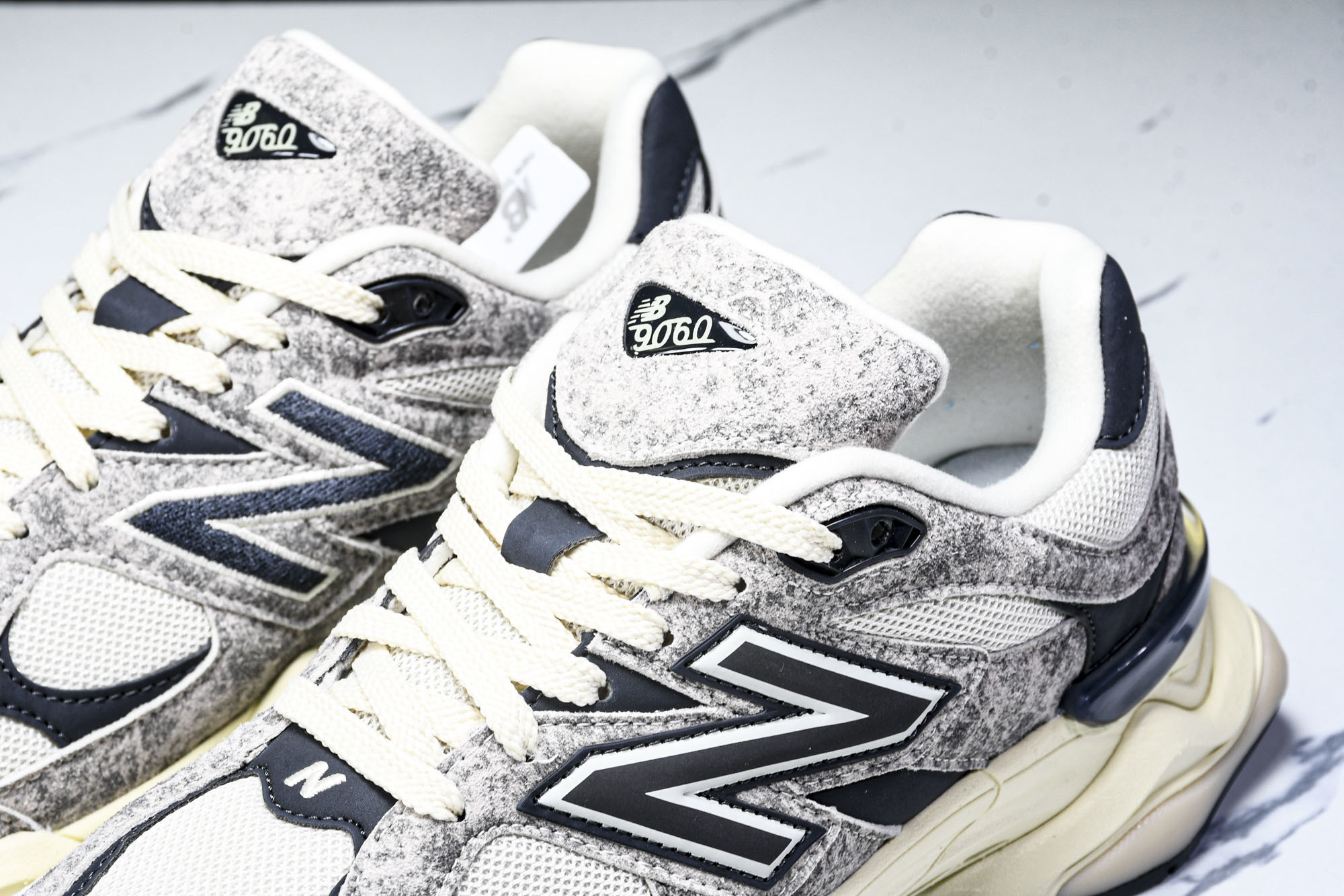 Joe Freshgoods x New Balance NB9060 联名款 复古休闲运动慢跑鞋 U9
