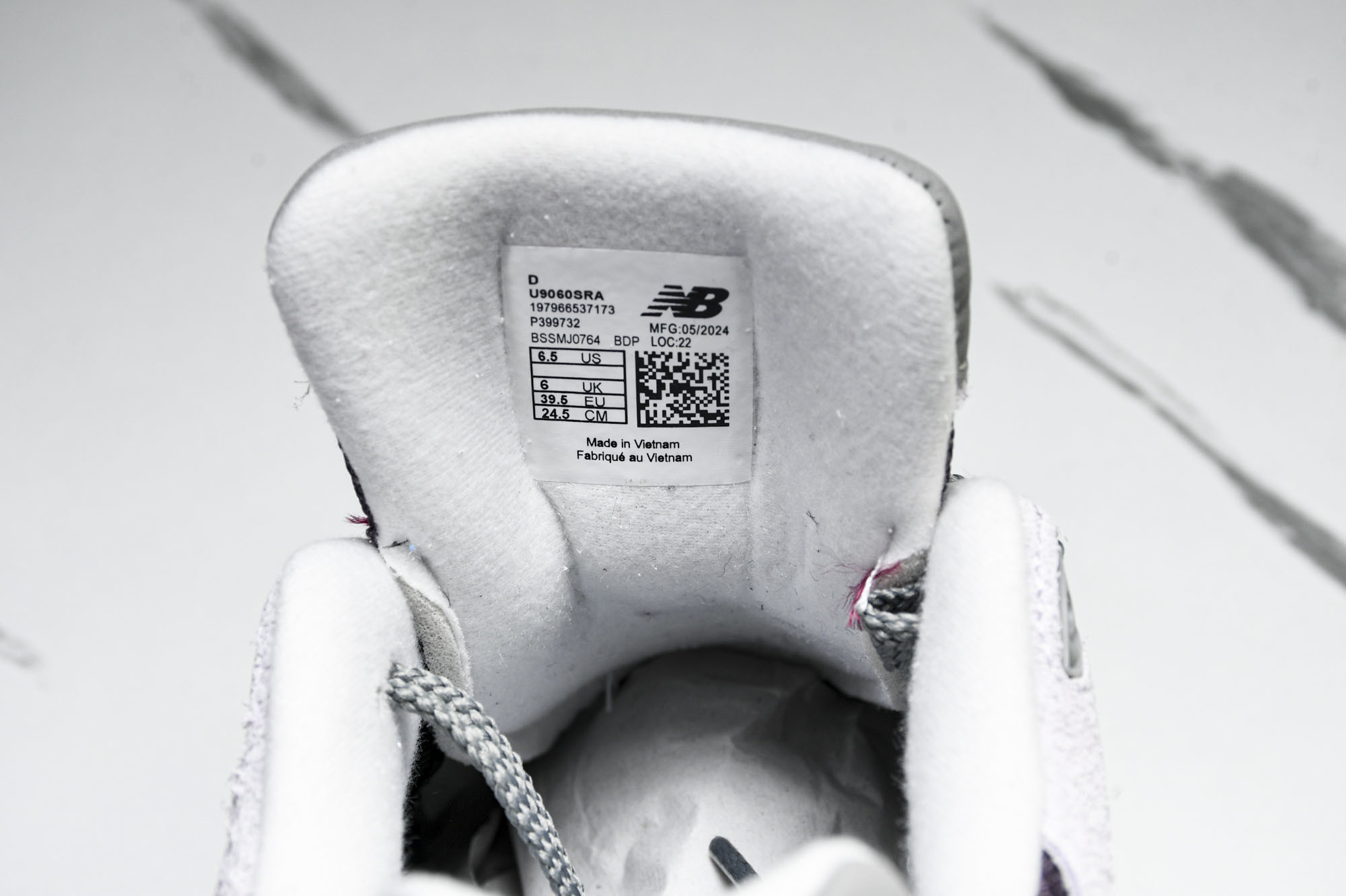 Joe Freshgoods x New Balance NB9060 联名款 复古休闲运动慢跑鞋 U9