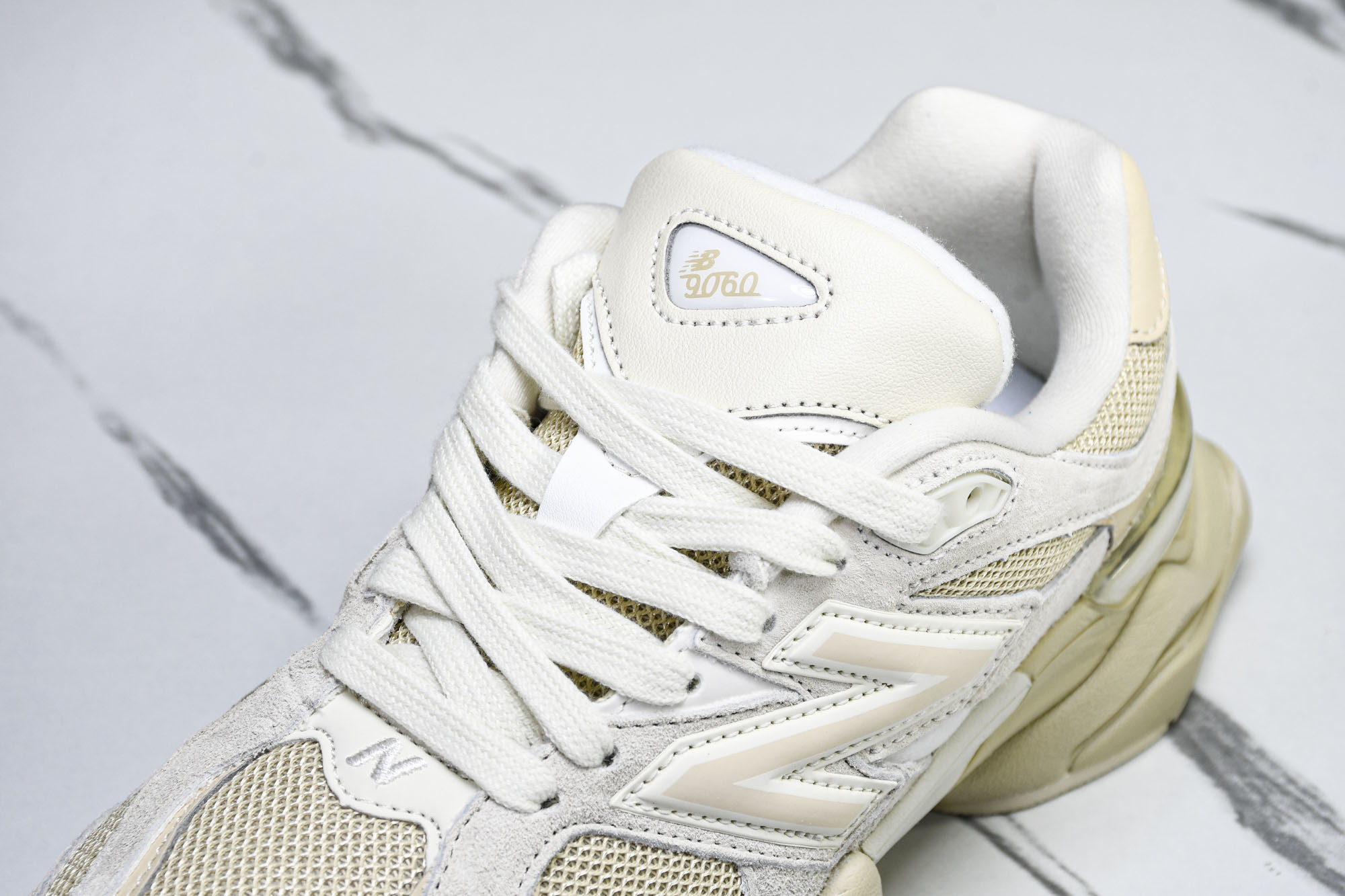 Joe Freshgoods x New Balance NB9060 联名款 复古休闲运动慢跑鞋 U9