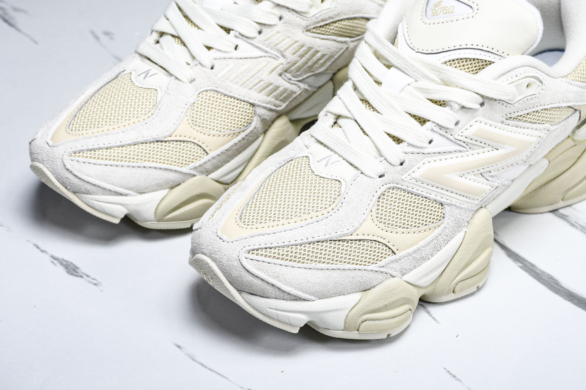 Joe Freshgoods x New Balance NB9060 联名款 复古休闲运动慢跑鞋 U9