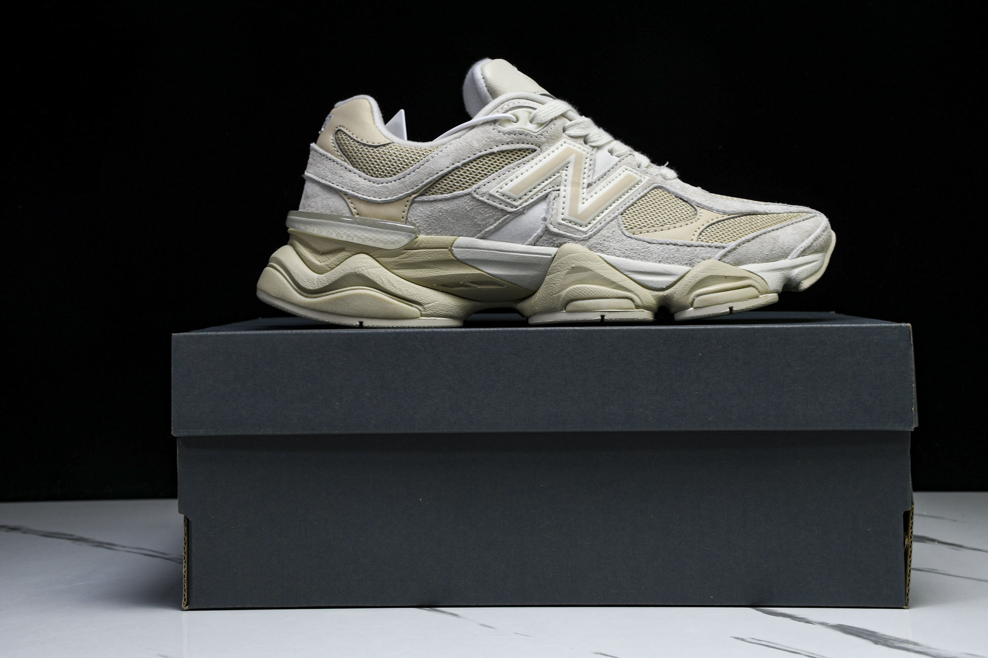 Joe Freshgoods x New Balance NB9060 联名款 复古休闲运动慢跑鞋 U9