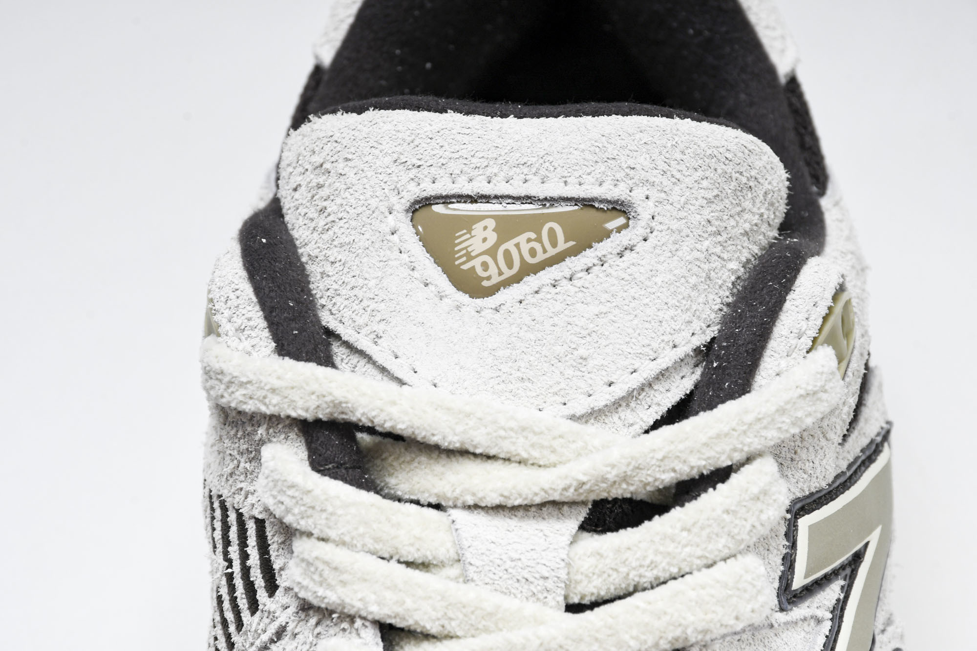 Joe Freshgoods x New Balance NB9060 联名款 复古休闲运动慢跑鞋 U9