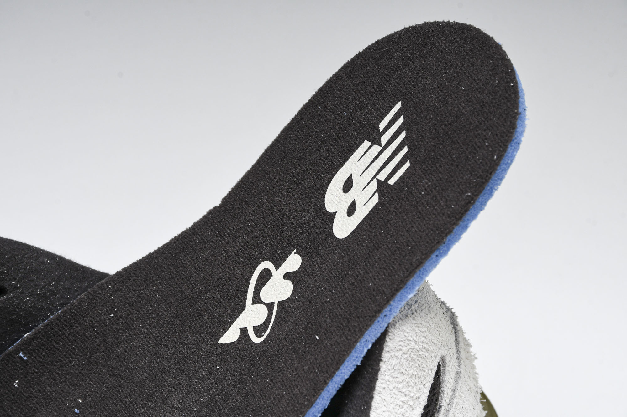 Joe Freshgoods x New Balance NB9060 联名款 复古休闲运动慢跑鞋 U9