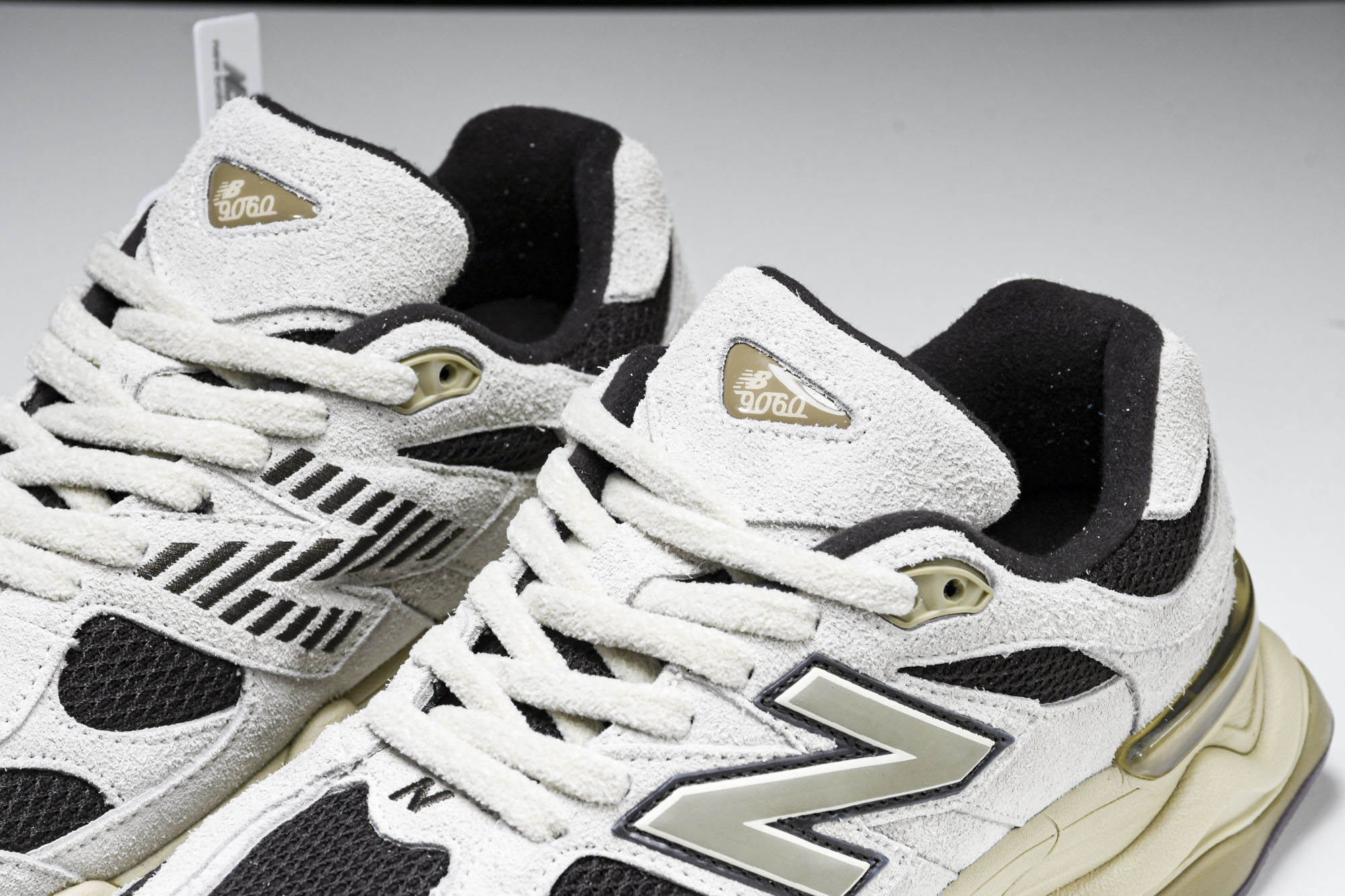 Joe Freshgoods x New Balance NB9060 联名款 复古休闲运动慢跑鞋 U9