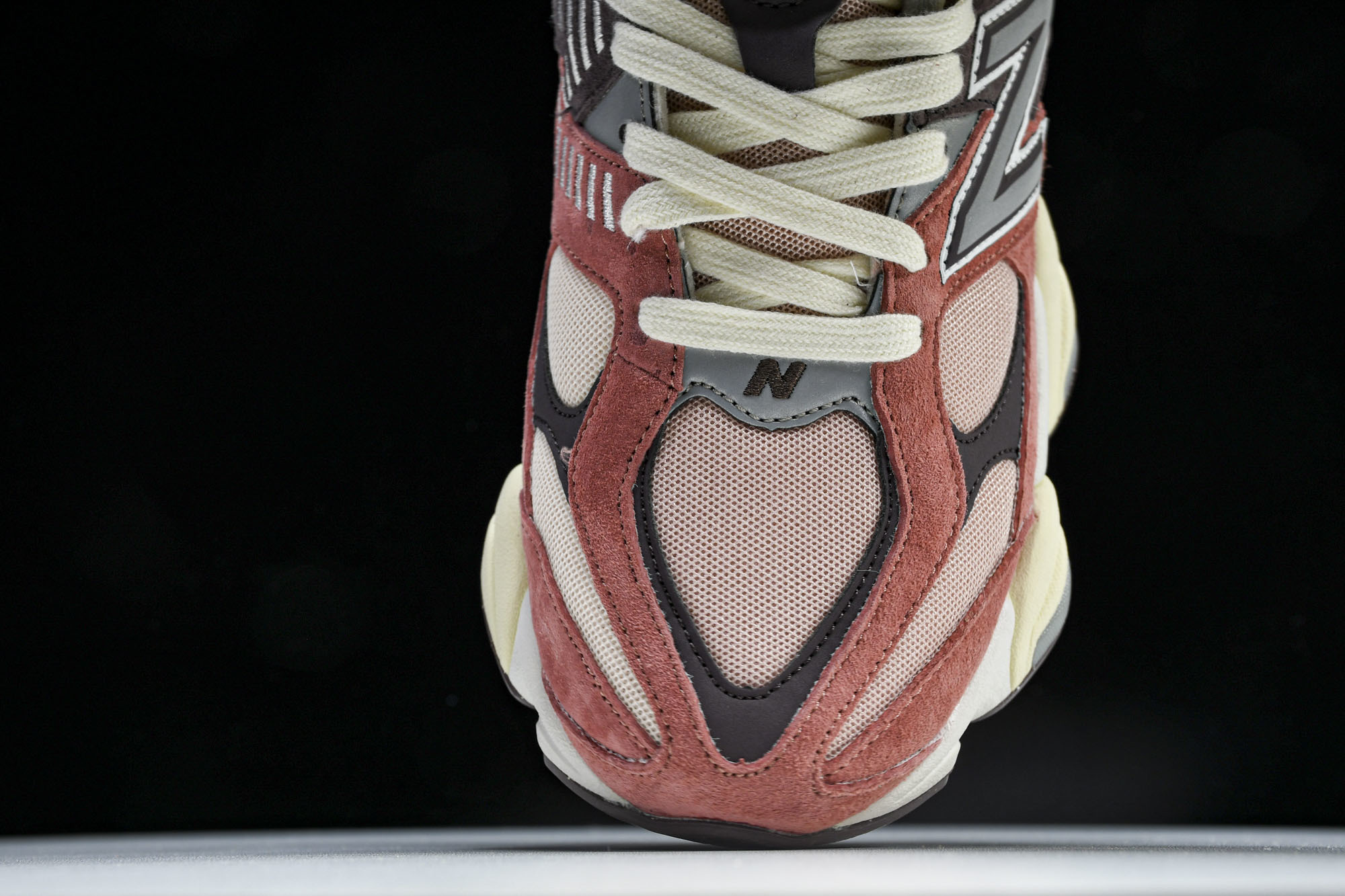 Joe Freshgoods x New Balance NB9060 联名款 复古休闲运动慢跑鞋 U9