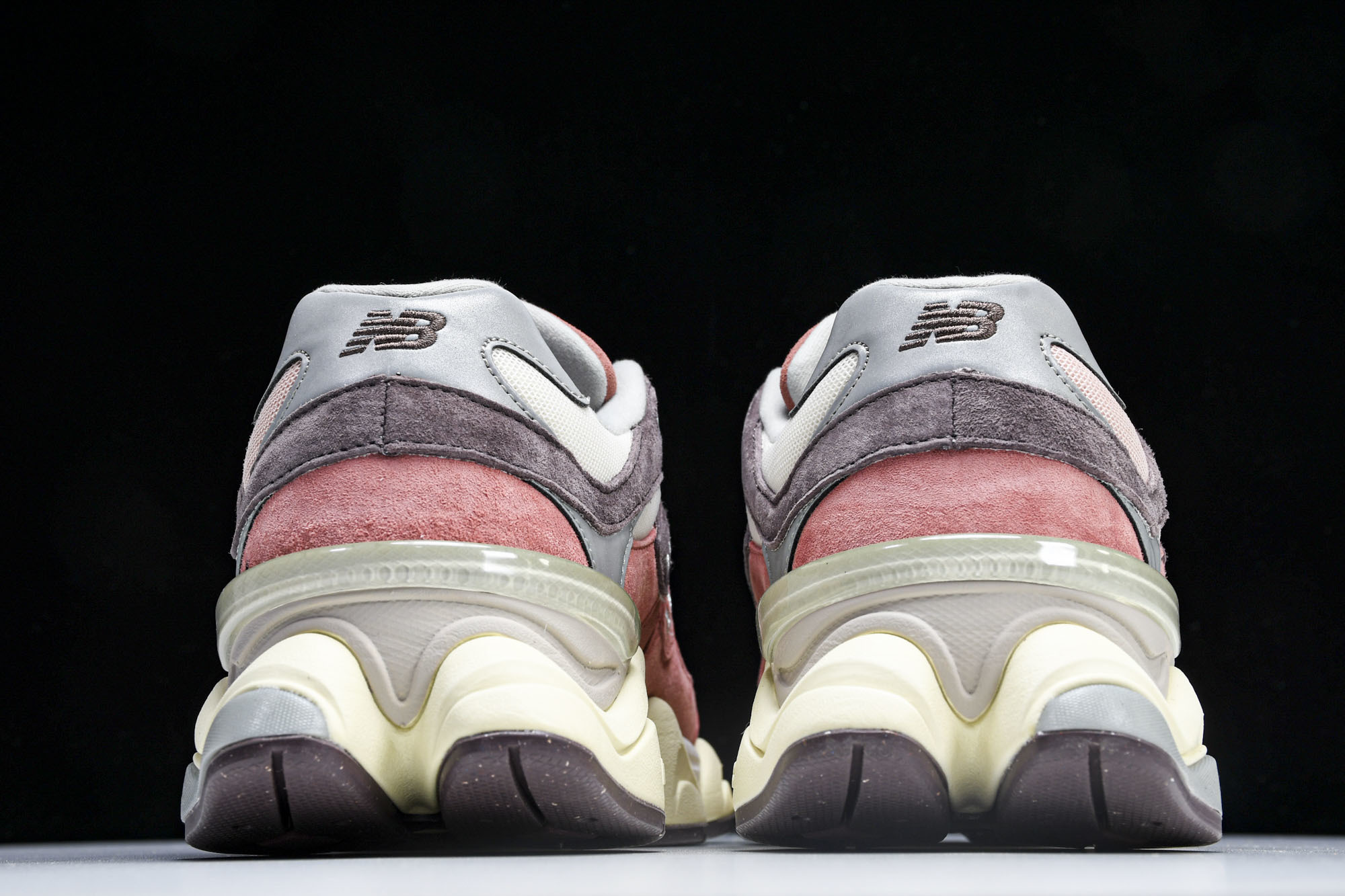 Joe Freshgoods x New Balance NB9060 联名款 复古休闲运动慢跑鞋 U9