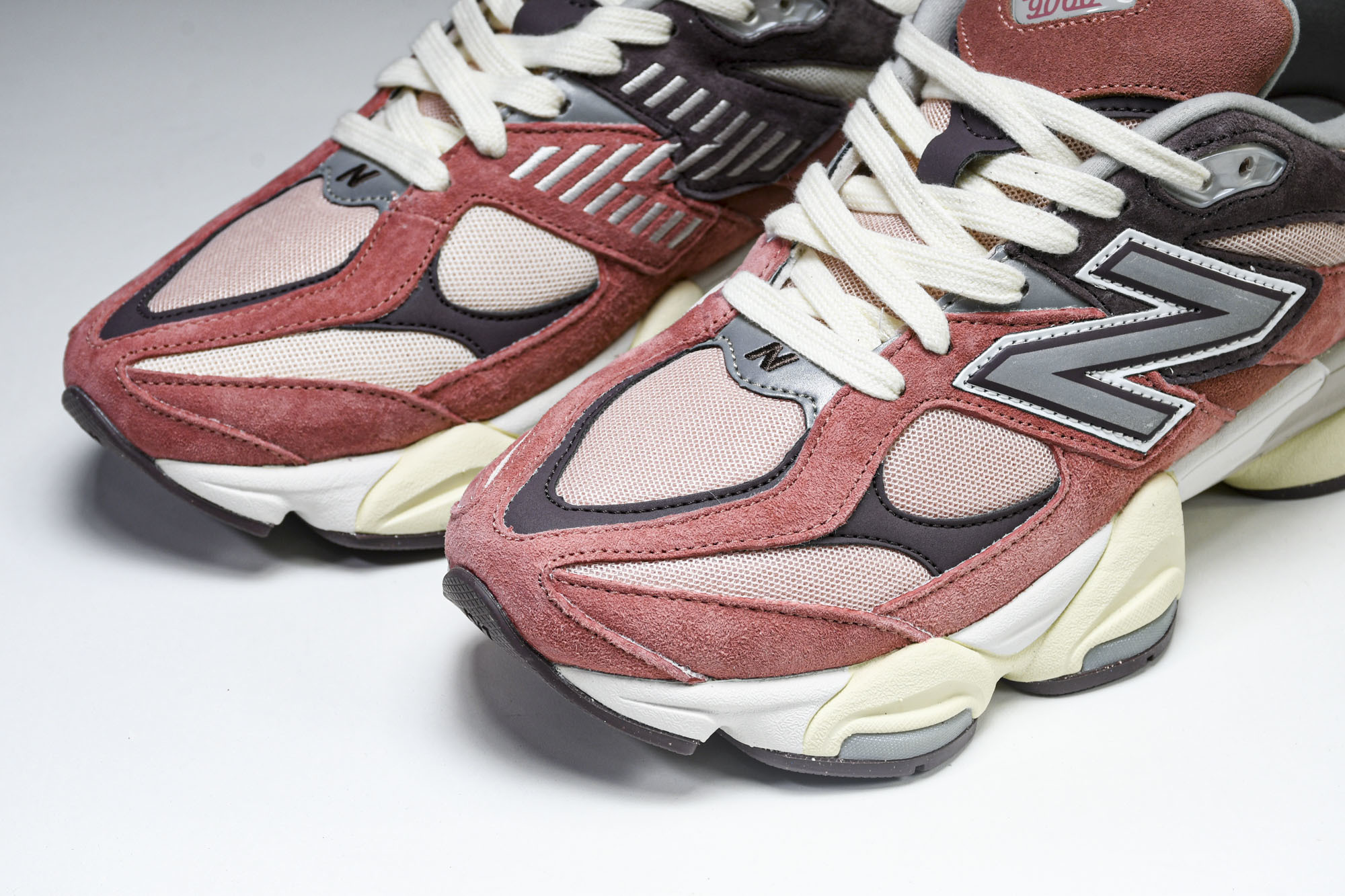 Joe Freshgoods x New Balance NB9060 联名款 复古休闲运动慢跑鞋 U9