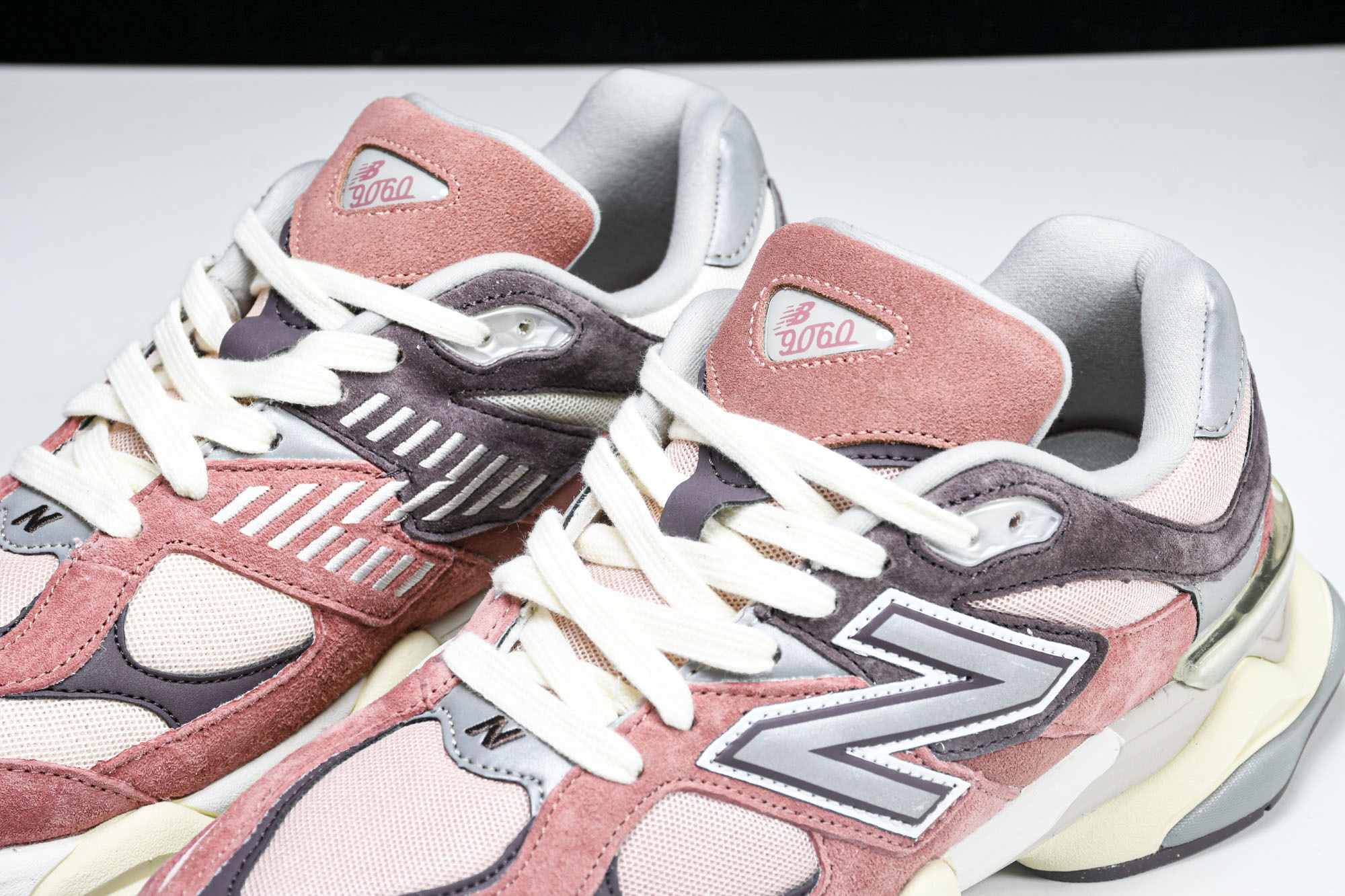 Joe Freshgoods x New Balance NB9060 联名款 复古休闲运动慢跑鞋 U9