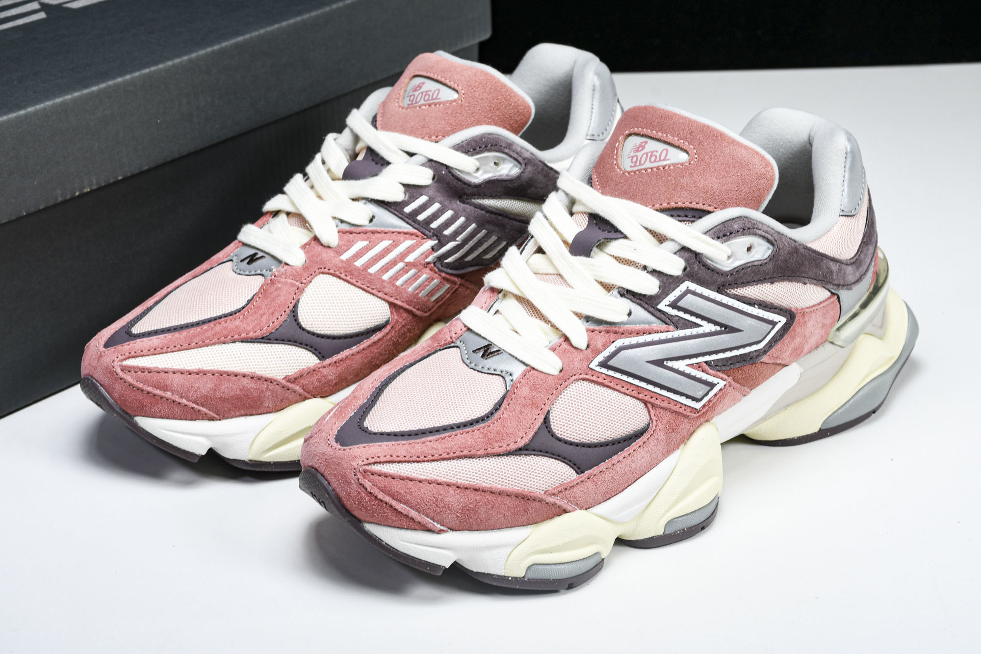 Joe Freshgoods x New Balance NB9060 联名款 复古休闲运动慢跑鞋 U9