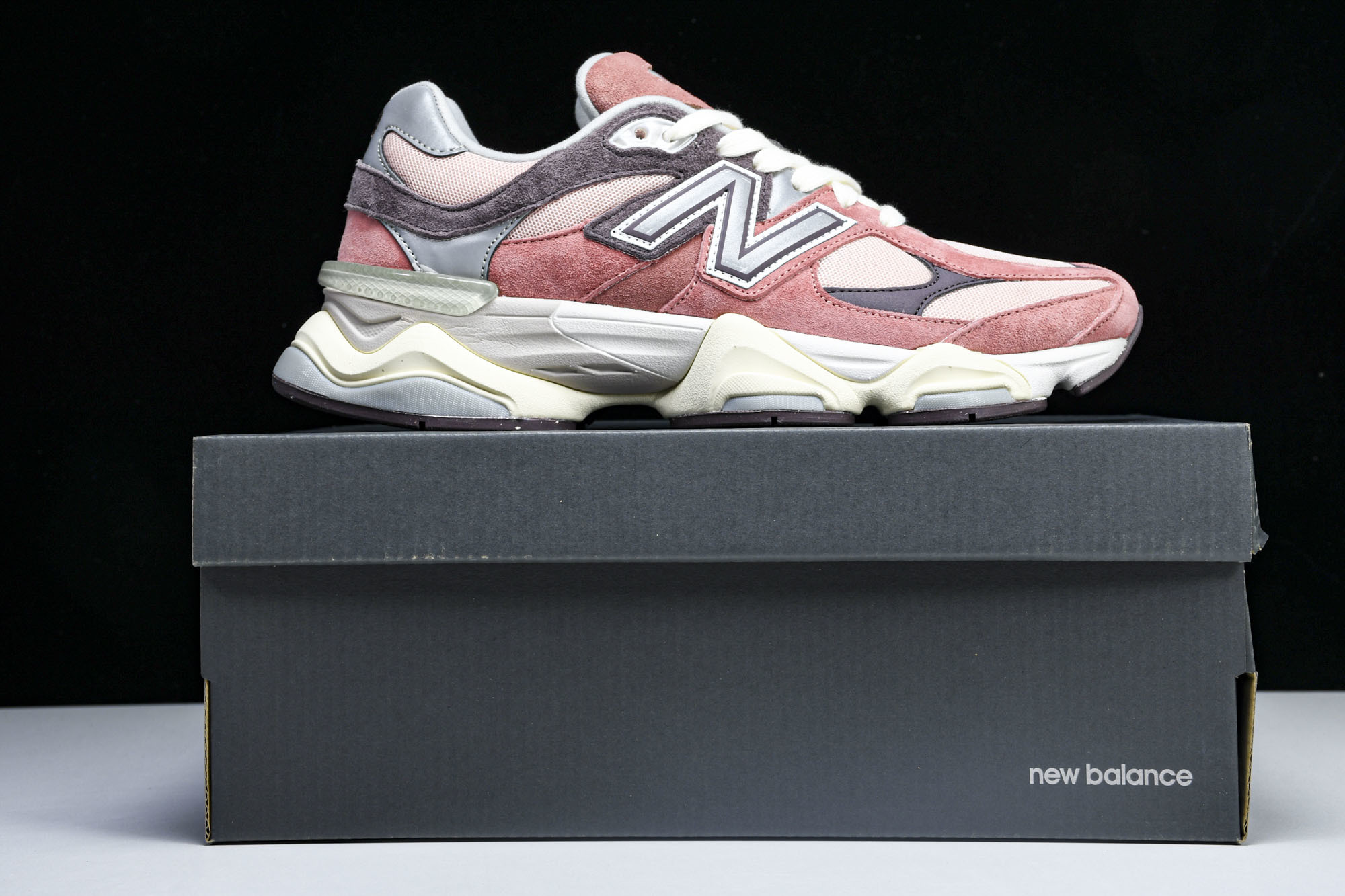 Joe Freshgoods x New Balance NB9060 联名款 复古休闲运动慢跑鞋 U9