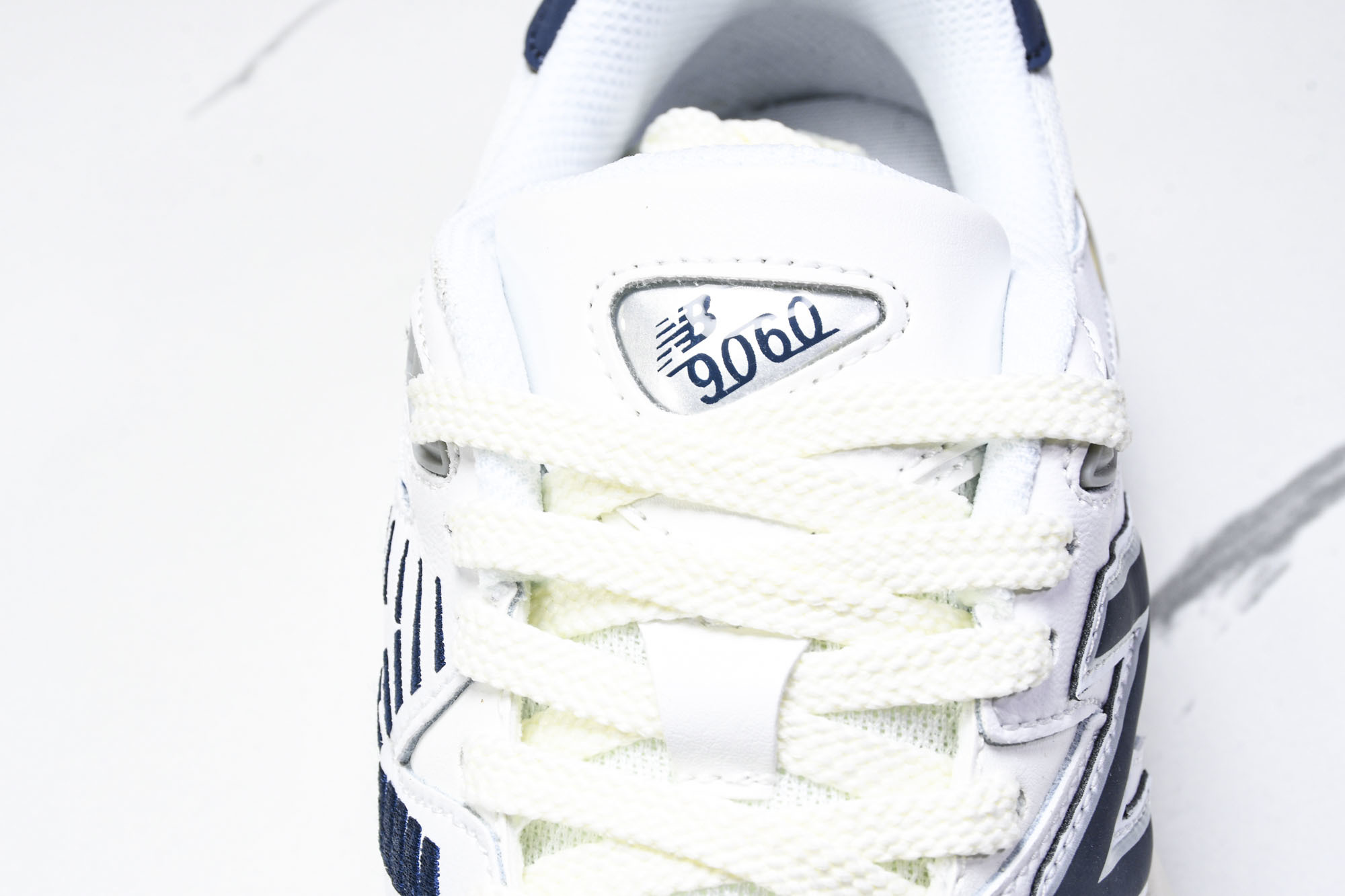 Joe Freshgoods x New Balance NB9060 联名款 复古休闲运动慢跑鞋 U9
