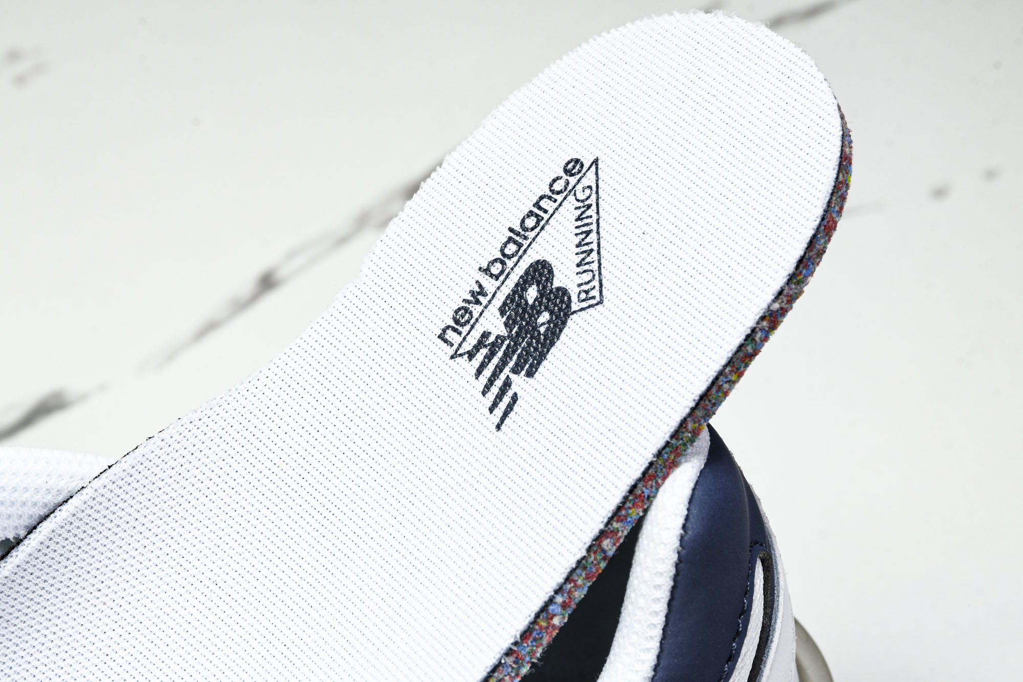 Joe Freshgoods x New Balance NB9060 联名款 复古休闲运动慢跑鞋 U9