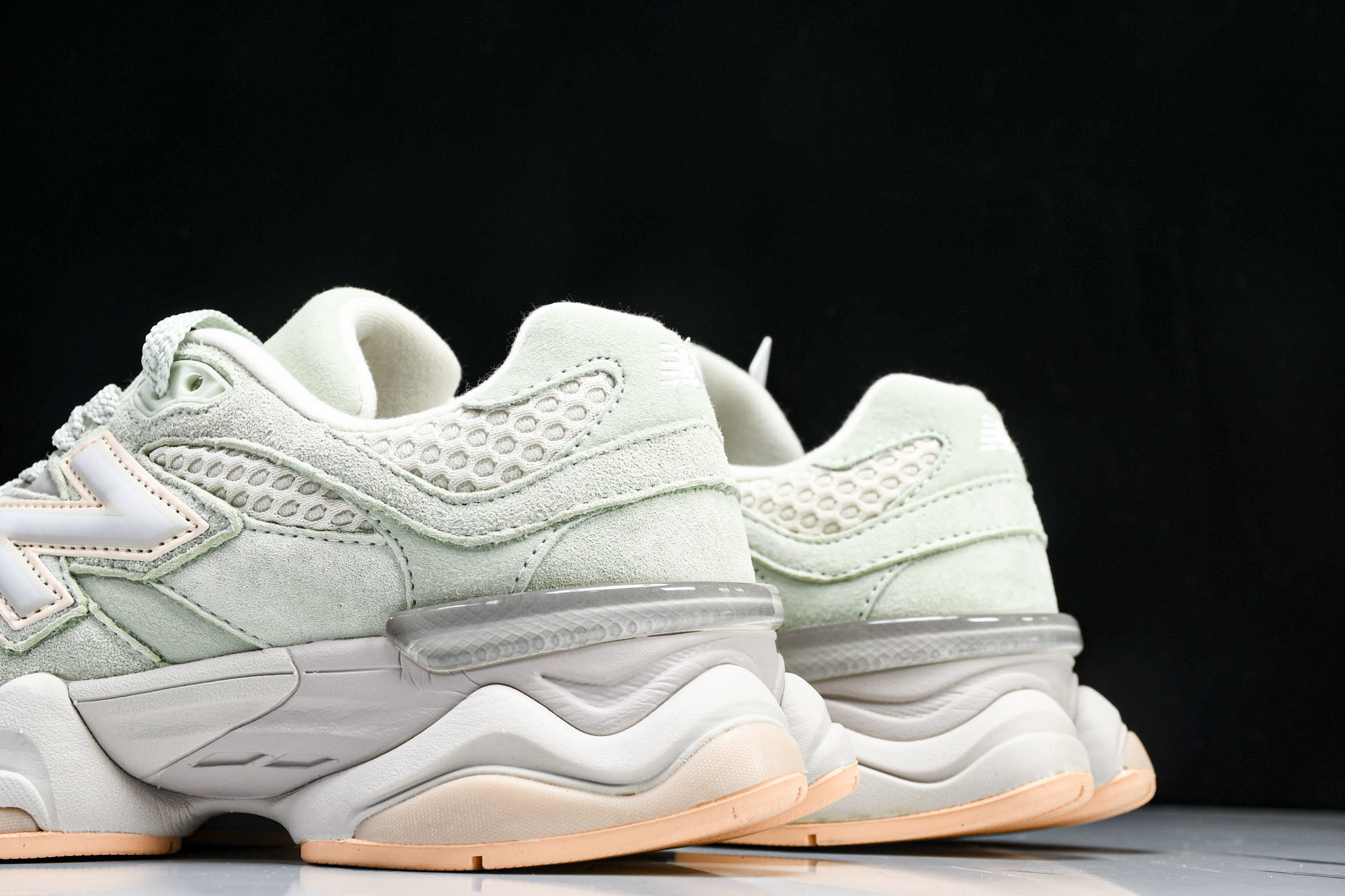 Joe Freshgoods x New Balance NB9060 联名款 复古休闲运动慢跑鞋 U9
