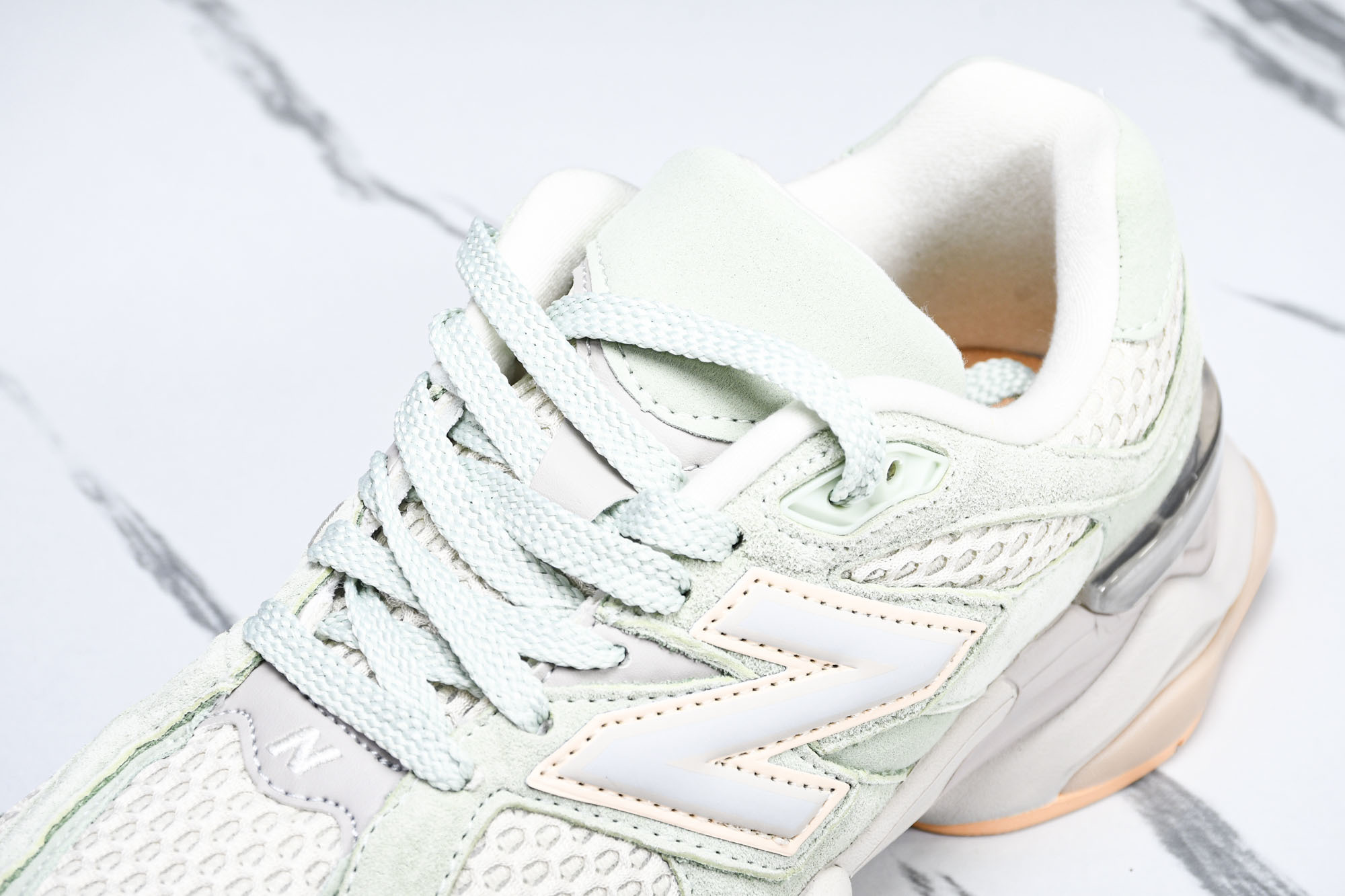 Joe Freshgoods x New Balance NB9060 联名款 复古休闲运动慢跑鞋 U9