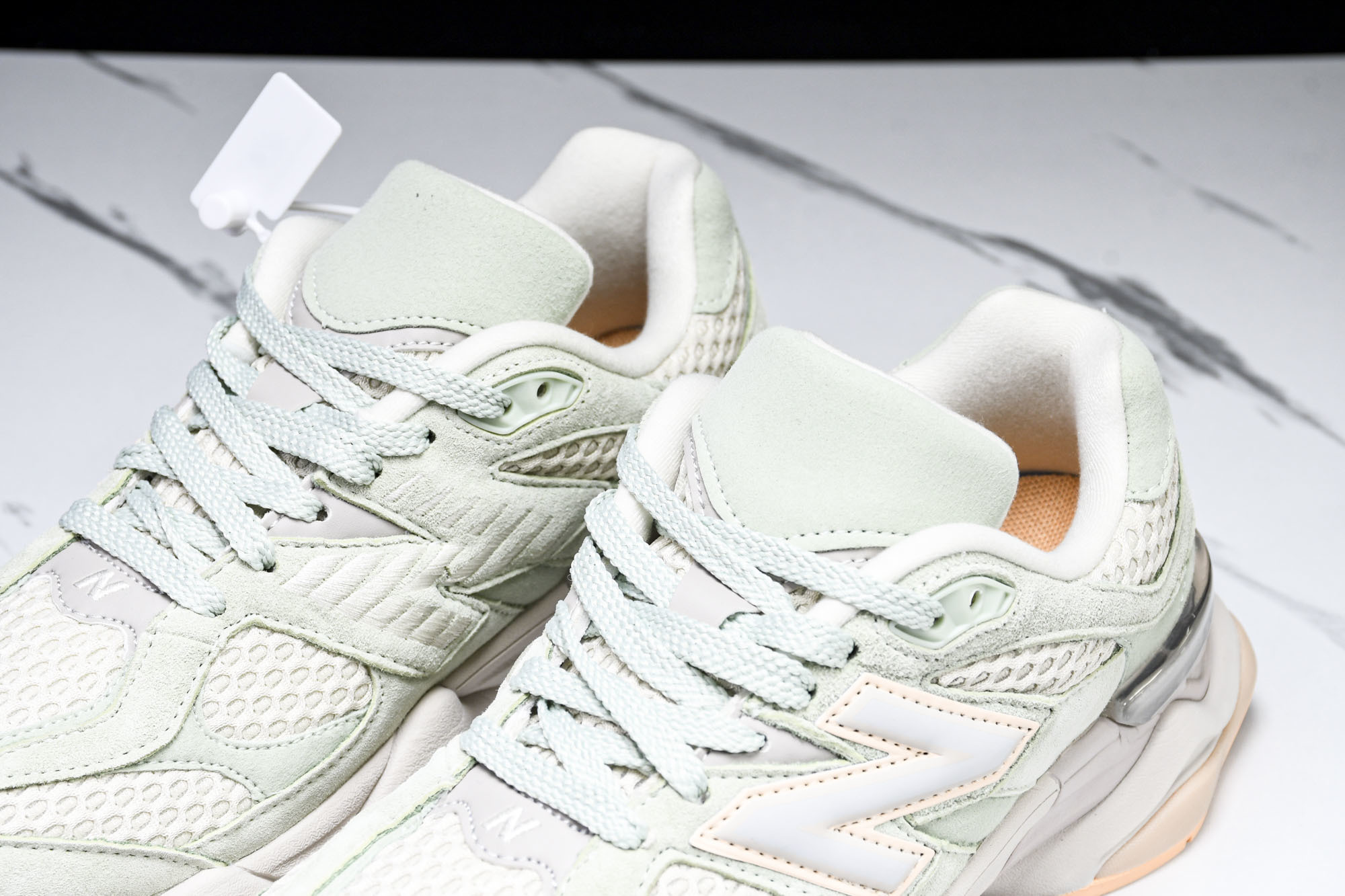 Joe Freshgoods x New Balance NB9060 联名款 复古休闲运动慢跑鞋 U9