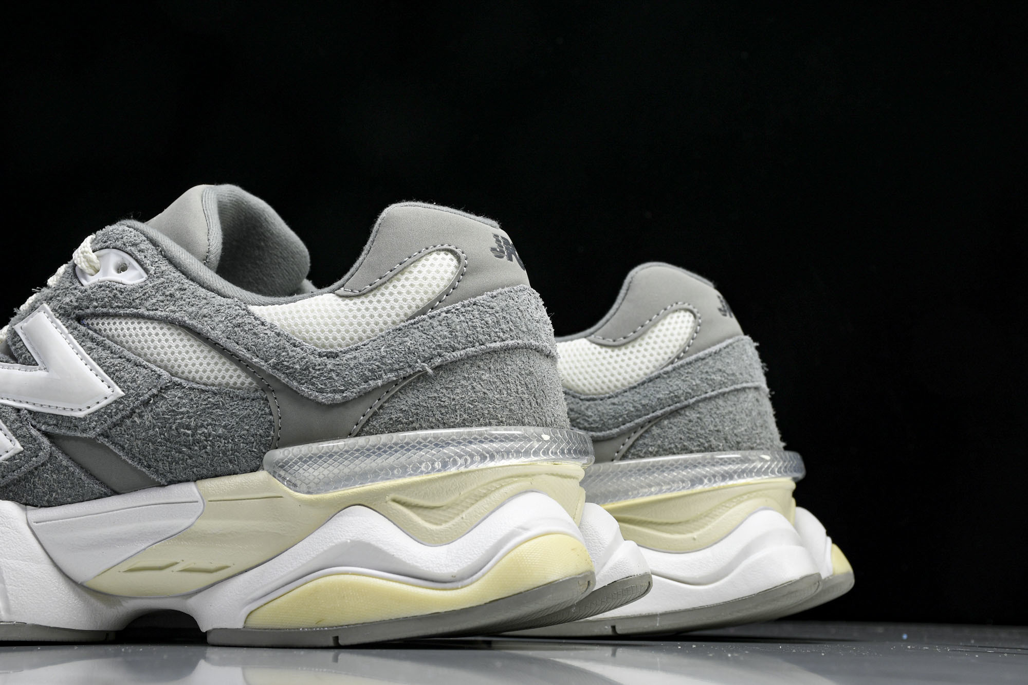 Joe Freshgoods x New Balance NB9060 联名款 复古休闲运动慢跑鞋 U9