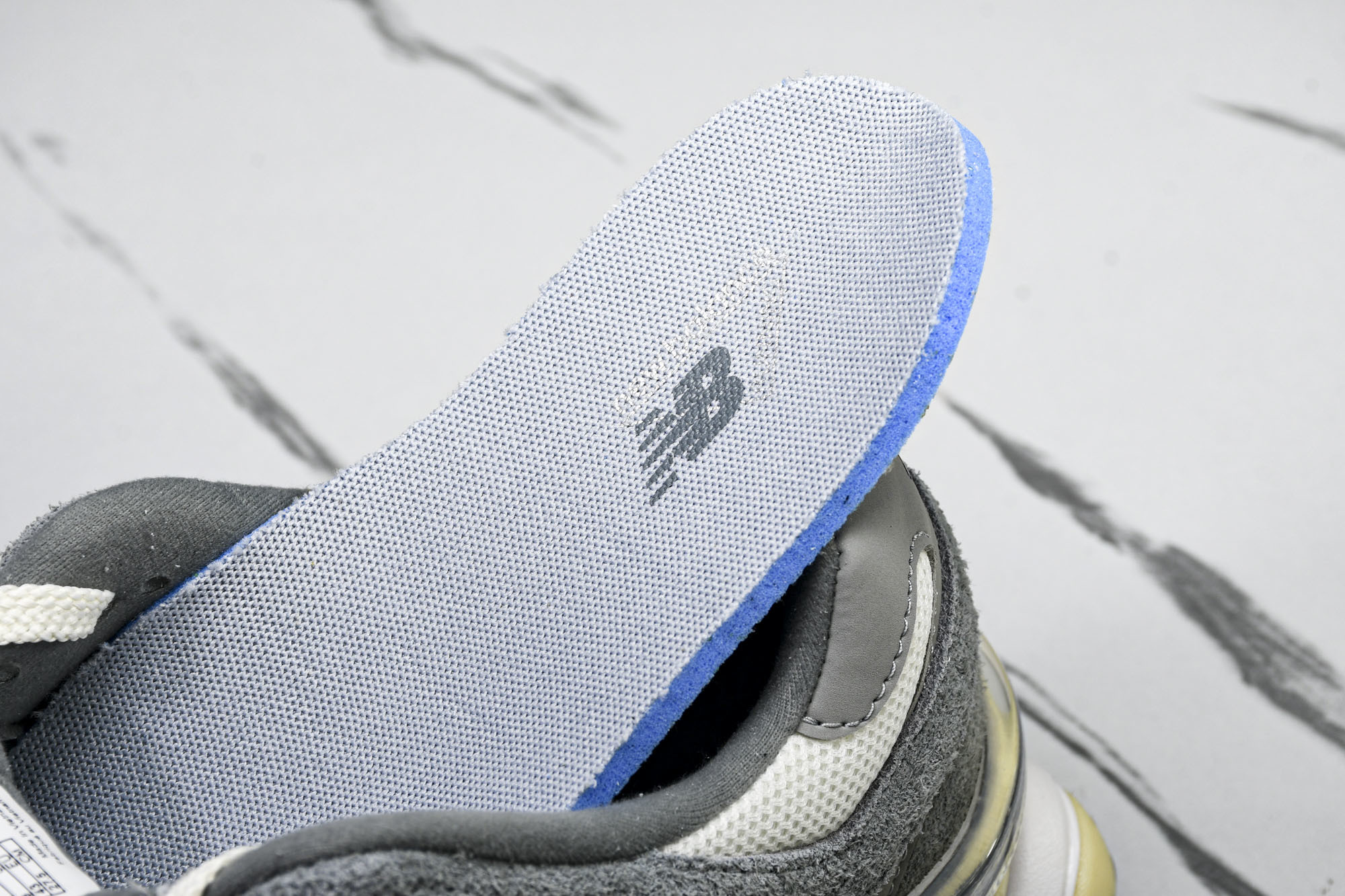 Joe Freshgoods x New Balance NB9060 联名款 复古休闲运动慢跑鞋 U9