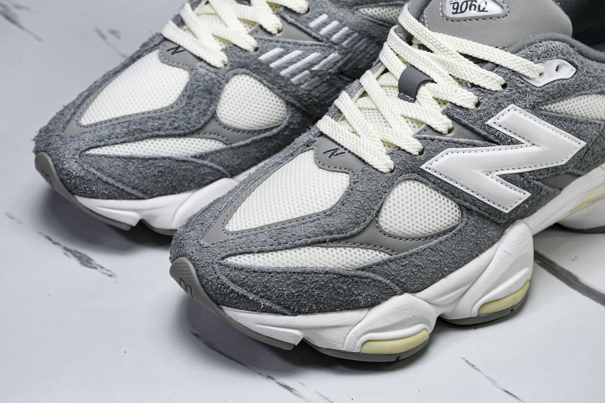 Joe Freshgoods x New Balance NB9060 联名款 复古休闲运动慢跑鞋 U9