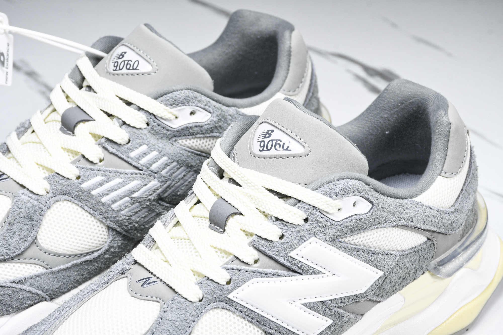 Joe Freshgoods x New Balance NB9060 联名款 复古休闲运动慢跑鞋 U9