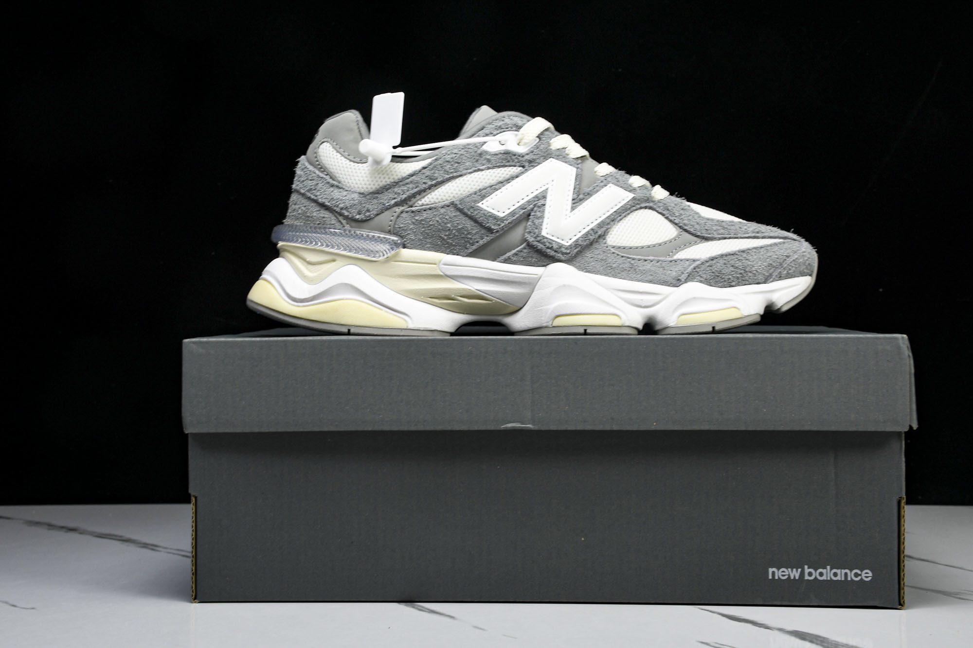 Joe Freshgoods x New Balance NB9060 联名款 复古休闲运动慢跑鞋 U9