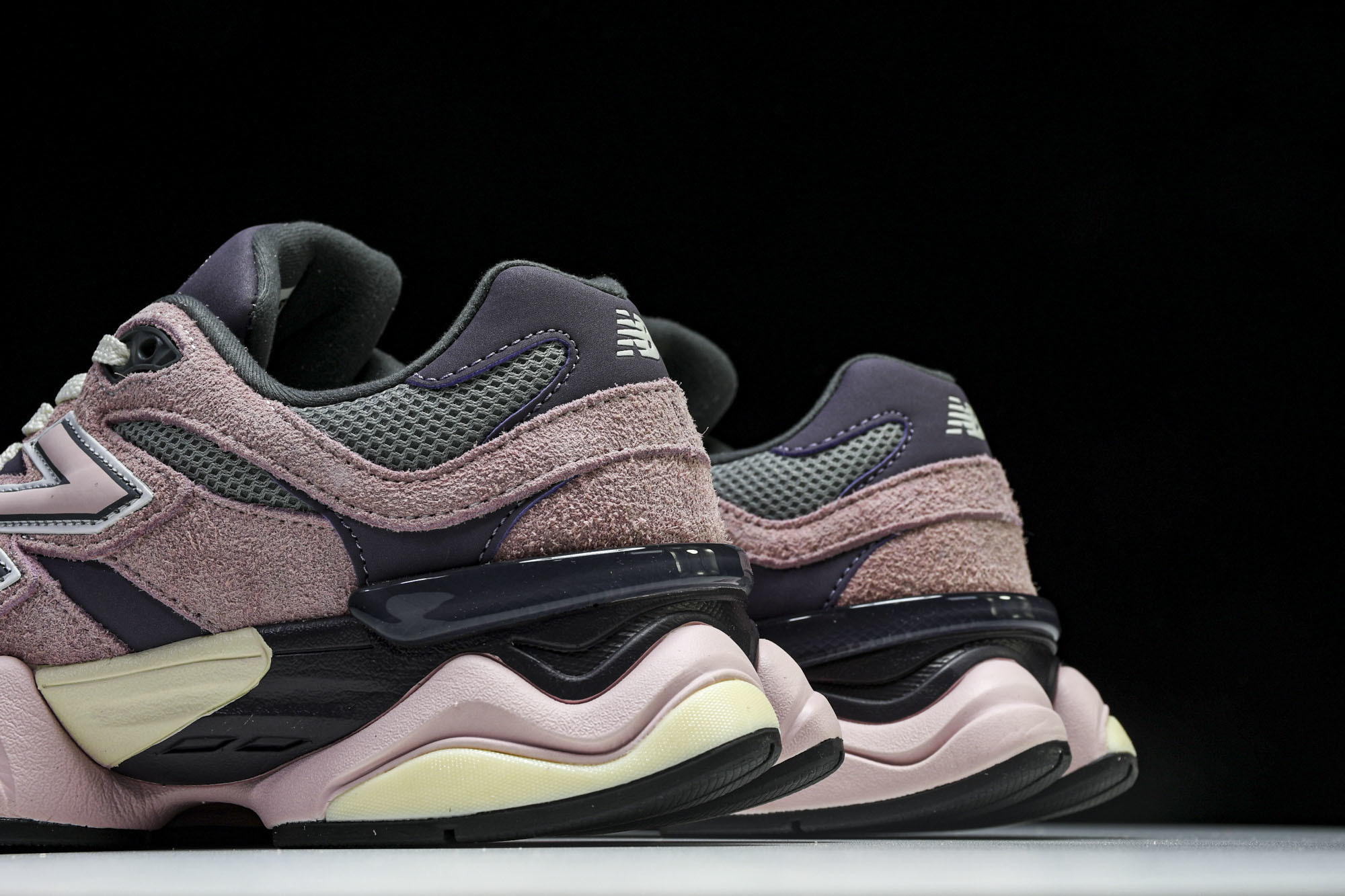 Joe Freshgoods x New Balance NB9060 联名款 复古休闲运动慢跑鞋 U9
