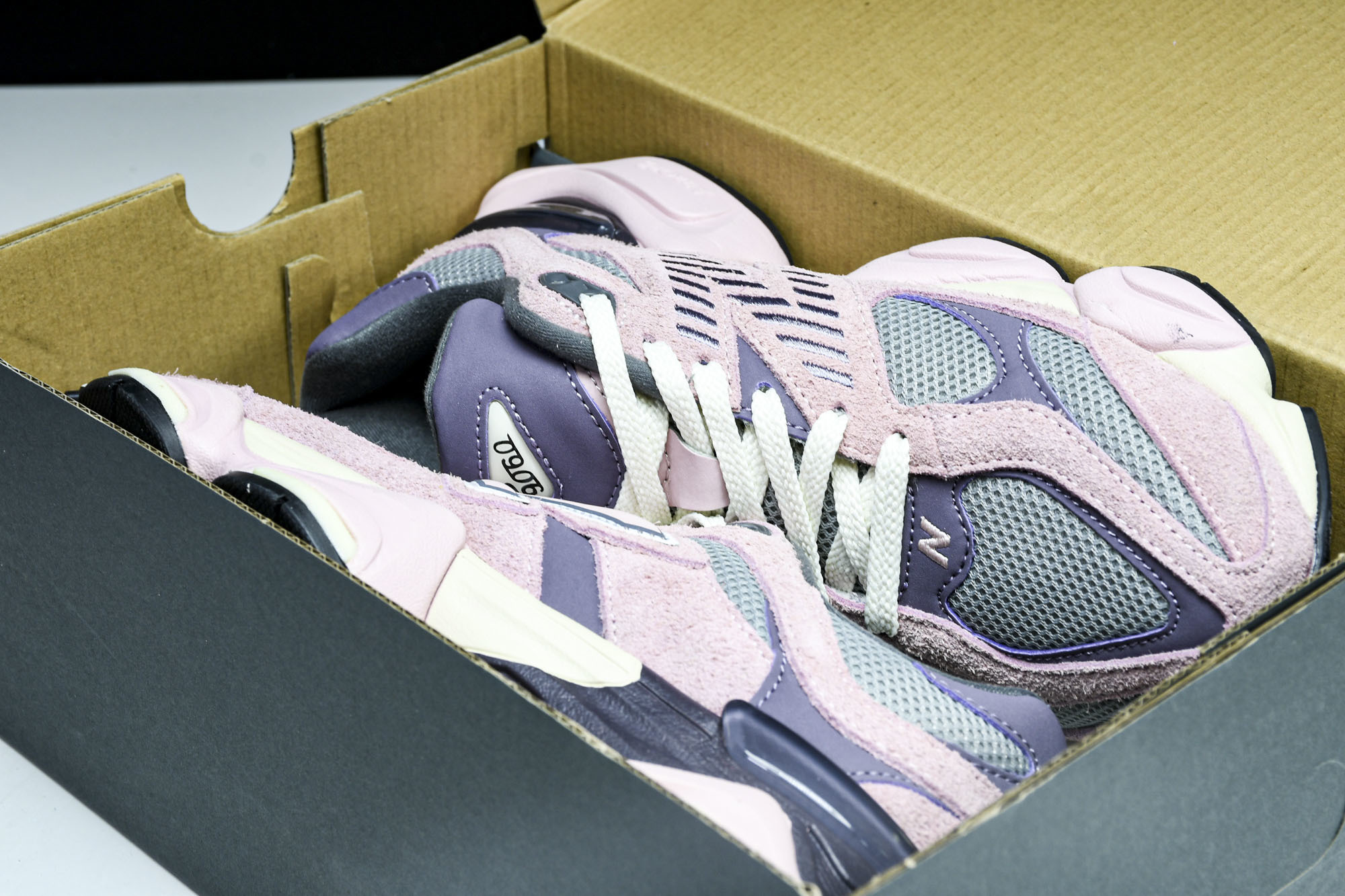 Joe Freshgoods x New Balance NB9060 联名款 复古休闲运动慢跑鞋 U9