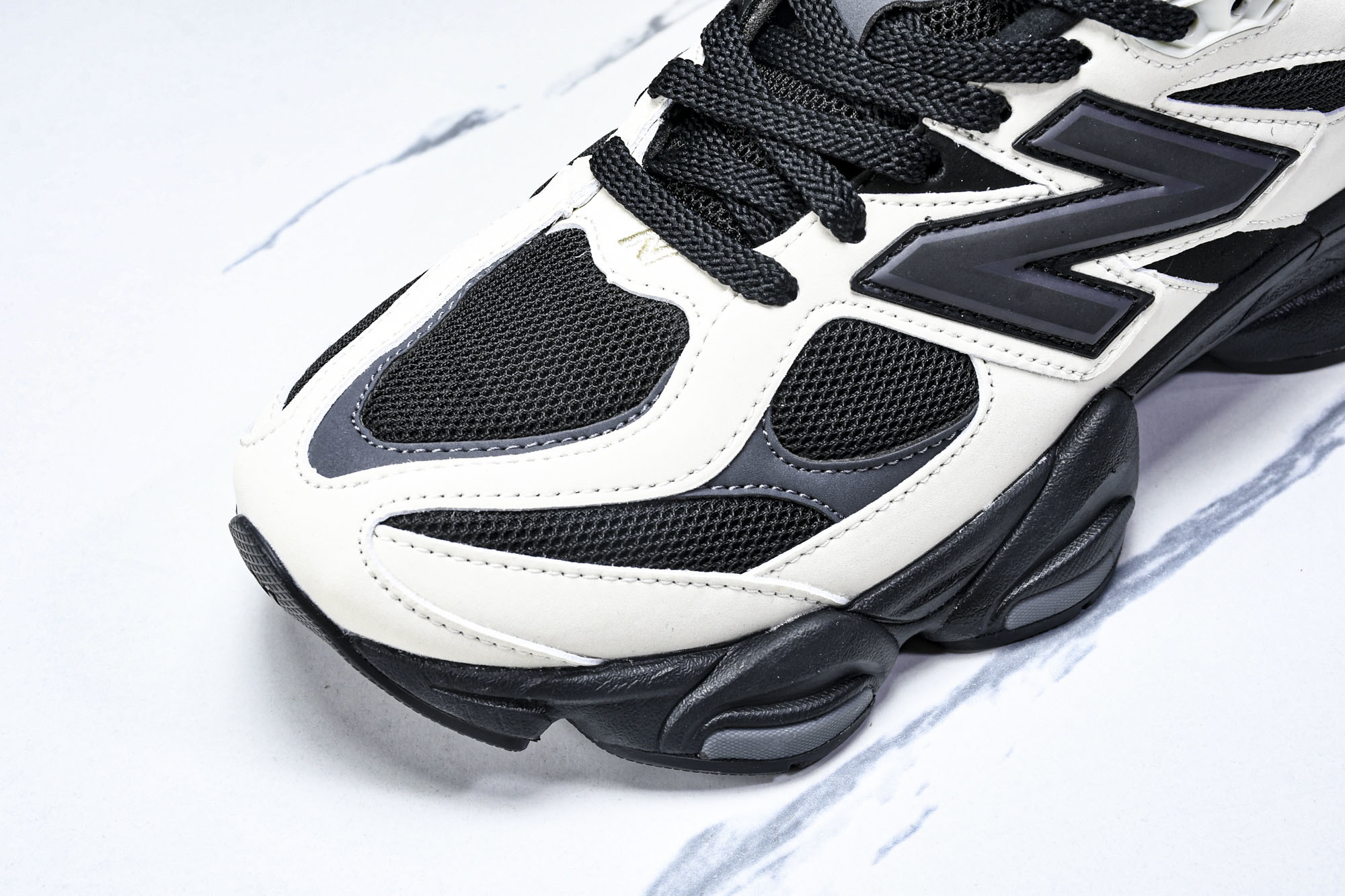 Joe Freshgoods x New Balance NB9060 联名款 复古休闲运动慢跑鞋 U9