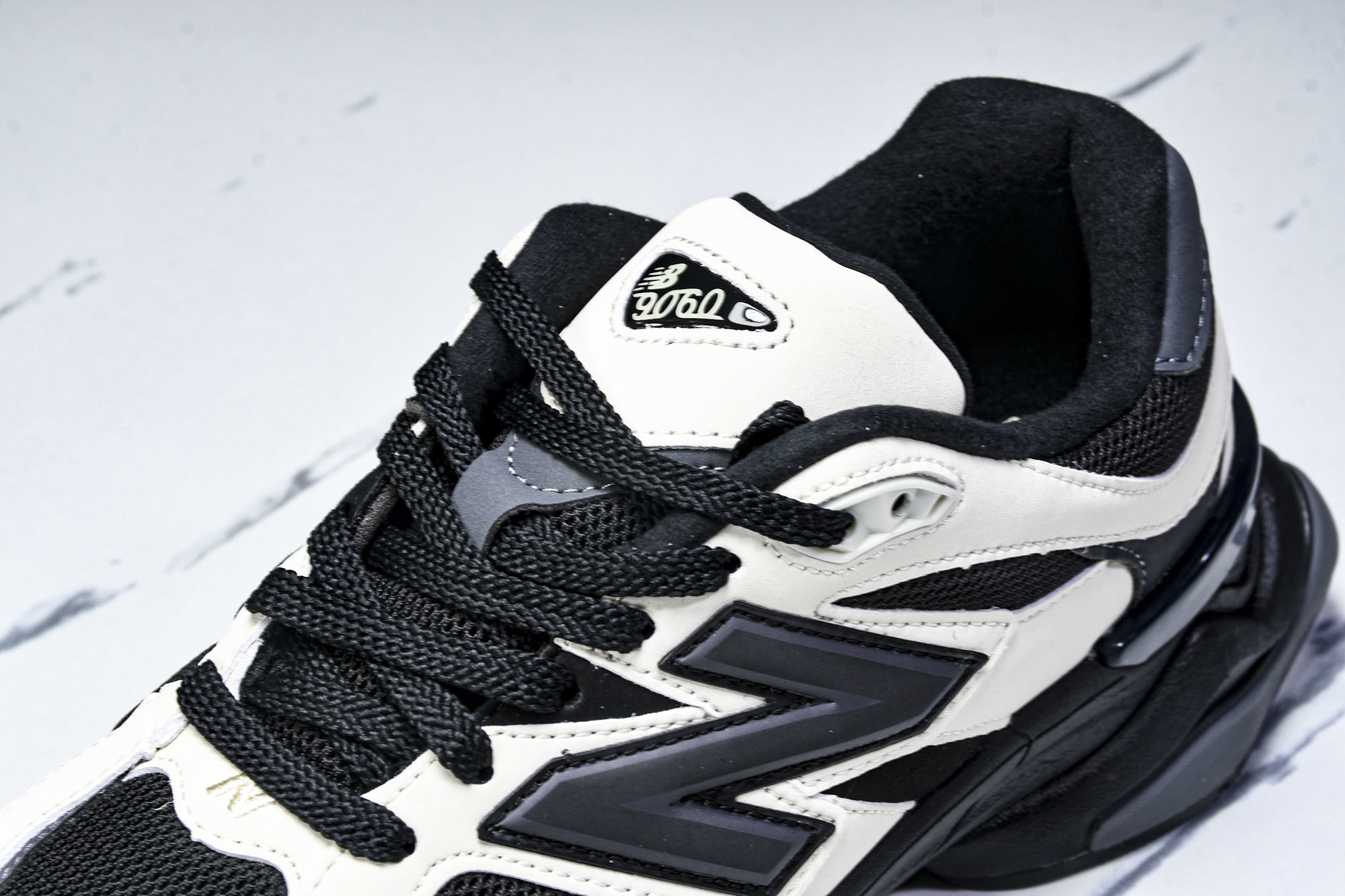 Joe Freshgoods x New Balance NB9060 联名款 复古休闲运动慢跑鞋 U9