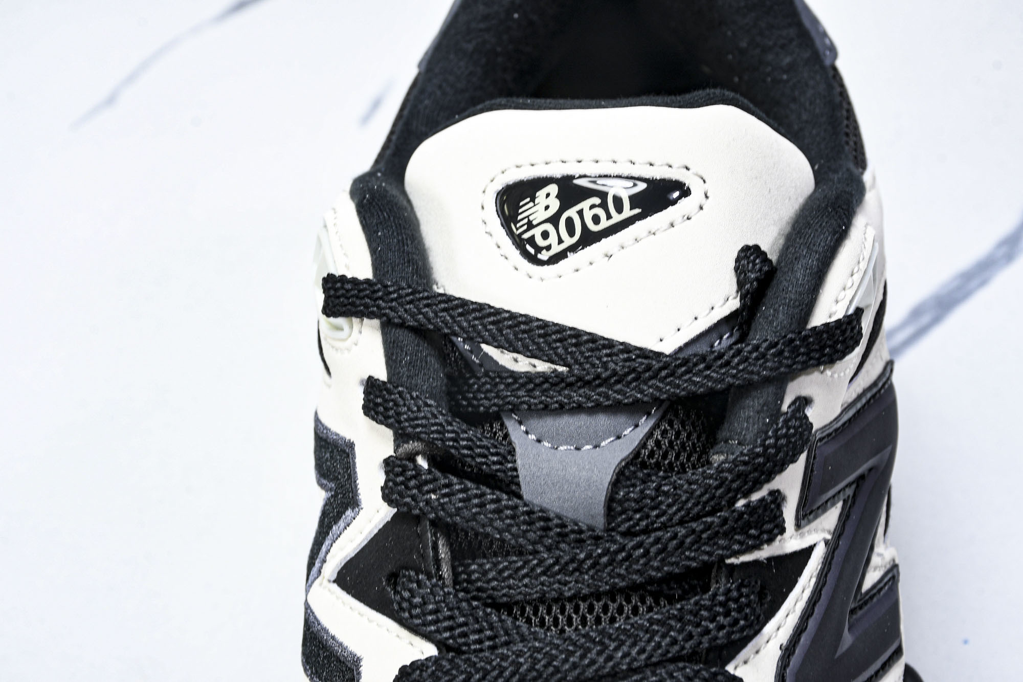 Joe Freshgoods x New Balance NB9060 联名款 复古休闲运动慢跑鞋 U9