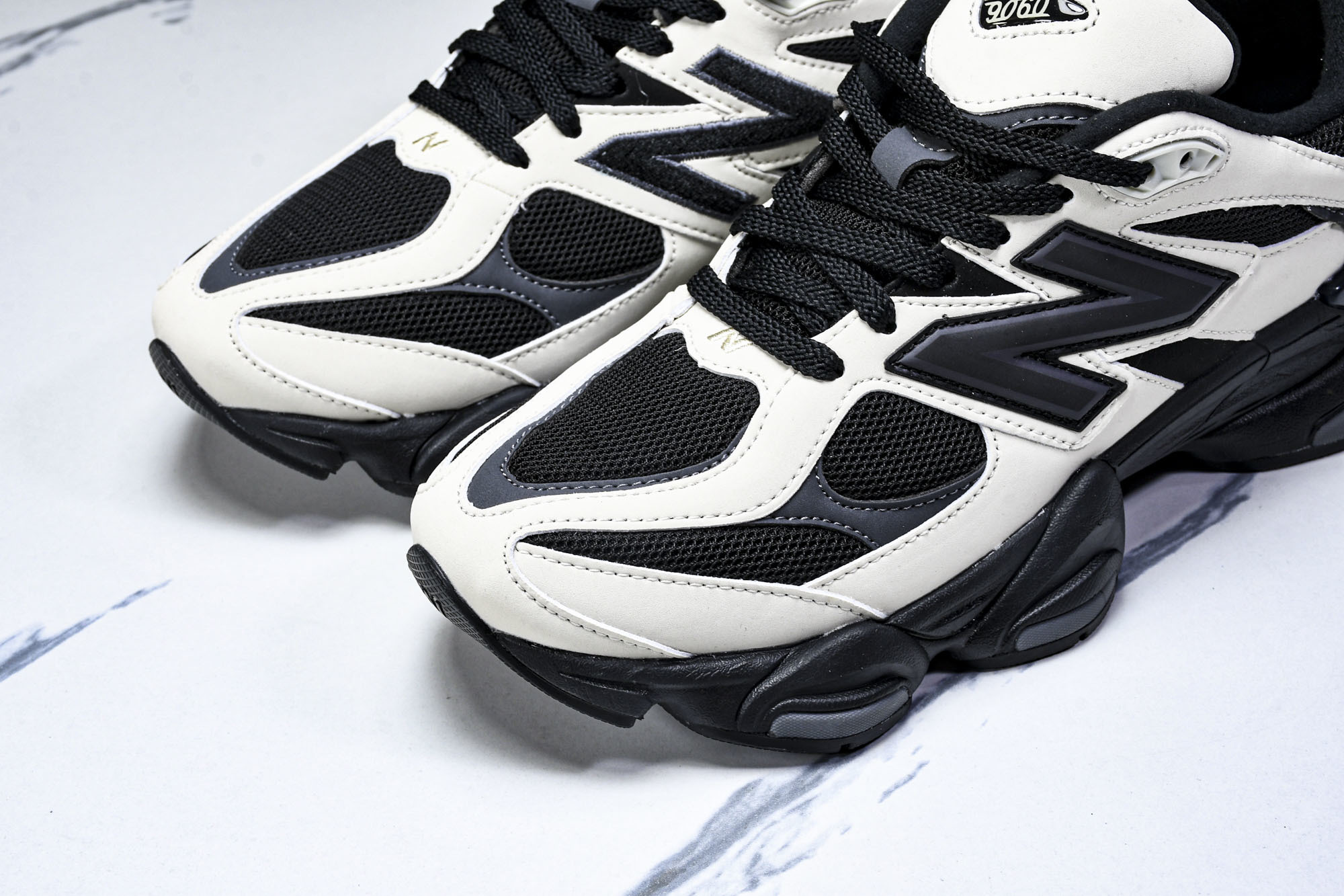 Joe Freshgoods x New Balance NB9060 联名款 复古休闲运动慢跑鞋 U9