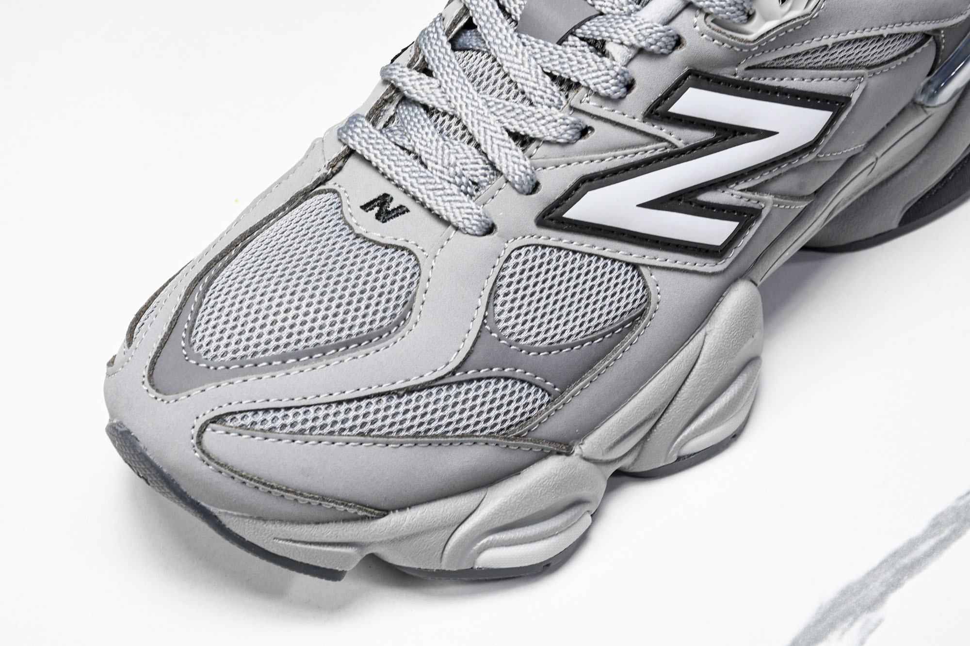 Joe Freshgoods x New Balance NB9060 联名款 复古休闲运动慢跑鞋 U9