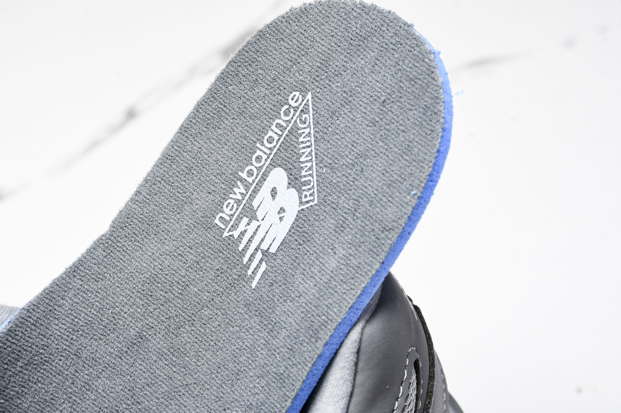 Joe Freshgoods x New Balance NB9060 联名款 复古休闲运动慢跑鞋 U9
