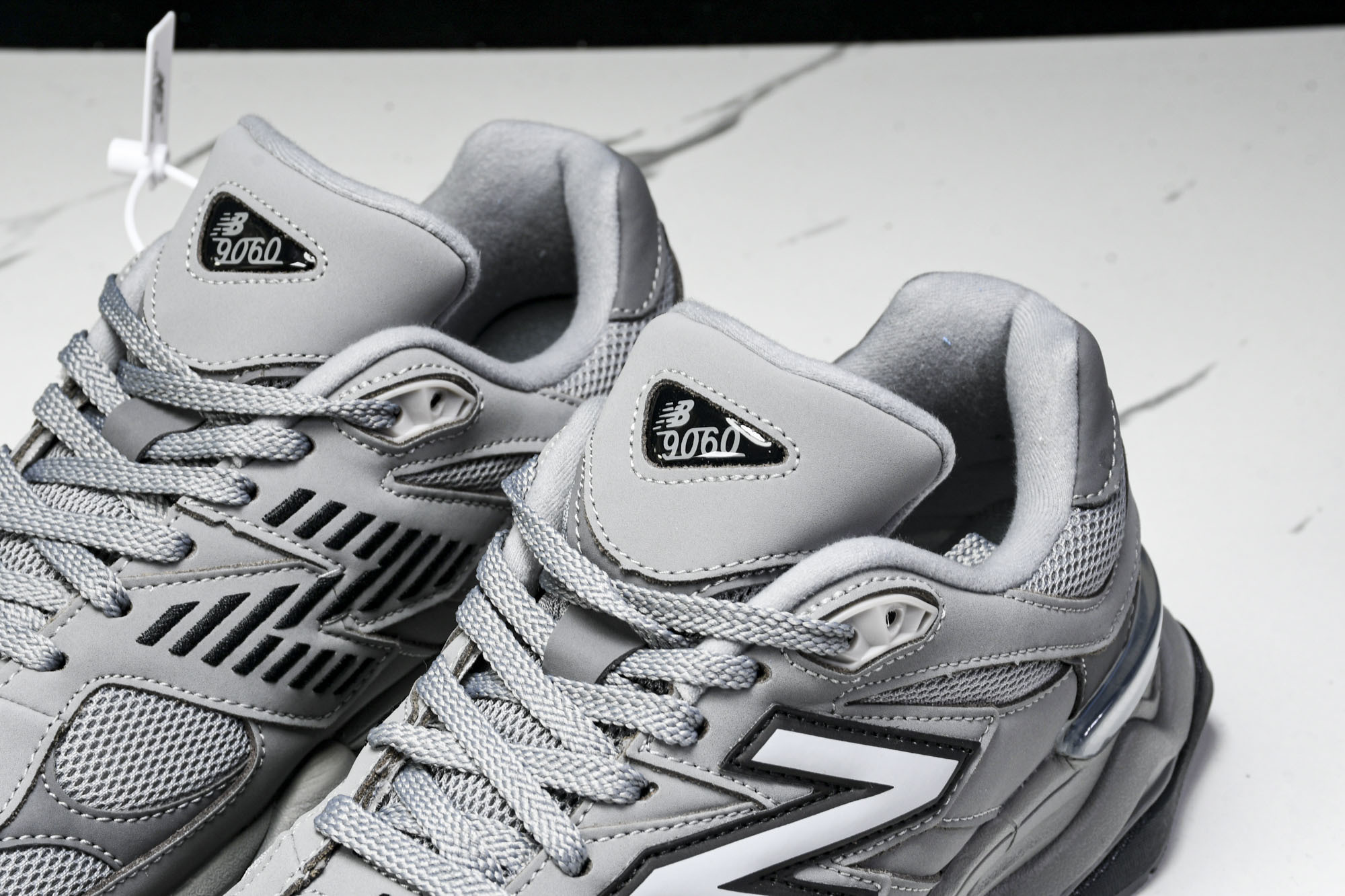 Joe Freshgoods x New Balance NB9060 联名款 复古休闲运动慢跑鞋 U9