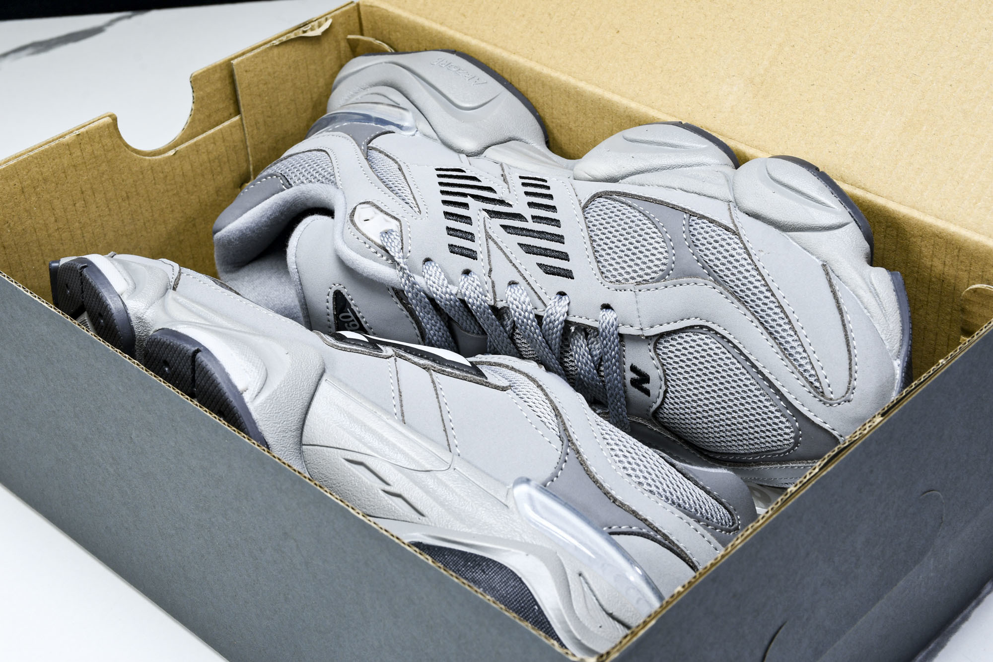 Joe Freshgoods x New Balance NB9060 联名款 复古休闲运动慢跑鞋 U9