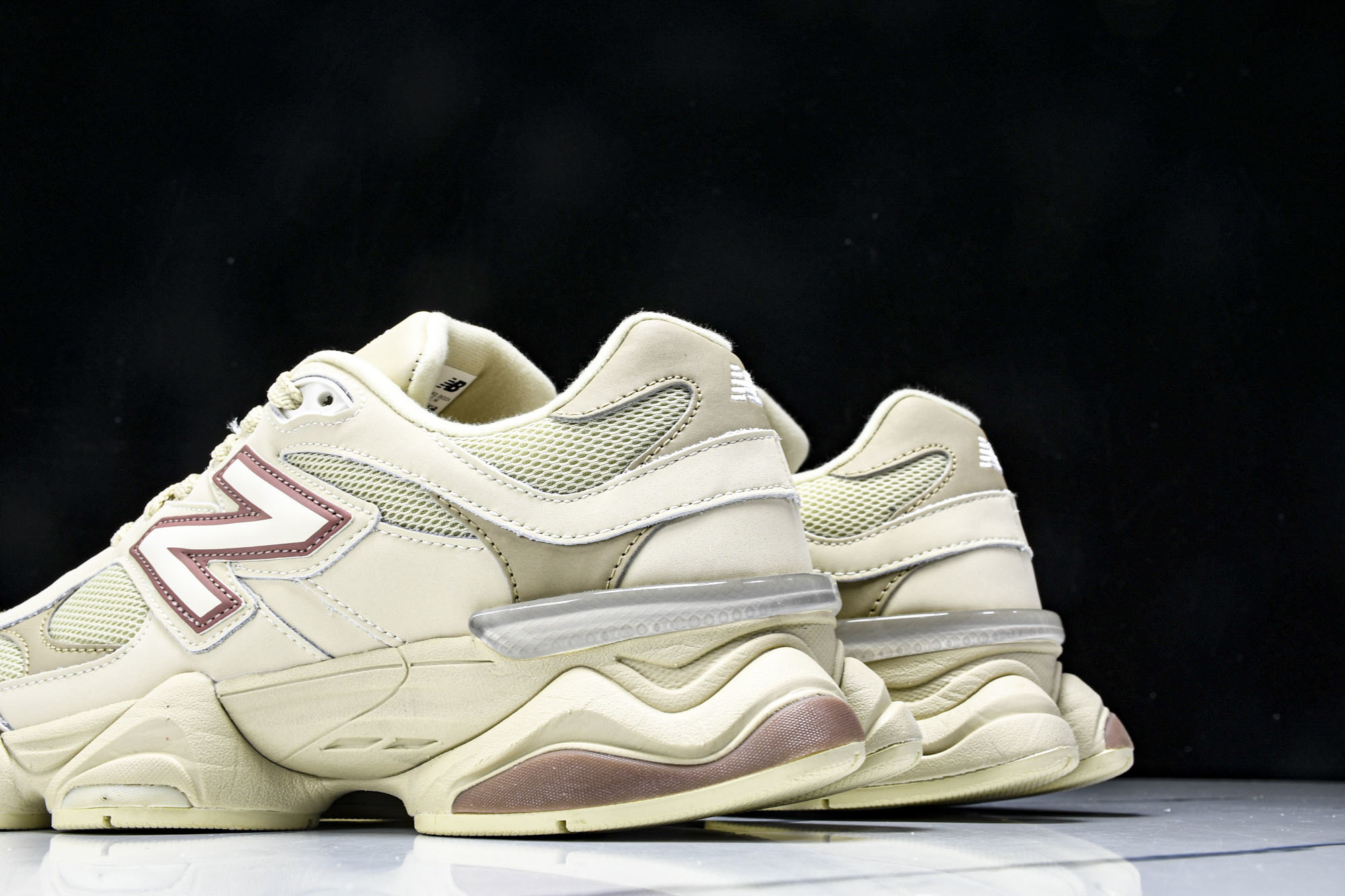 Joe Freshgoods x New Balance NB9060 联名款 复古休闲运动慢跑鞋 U9